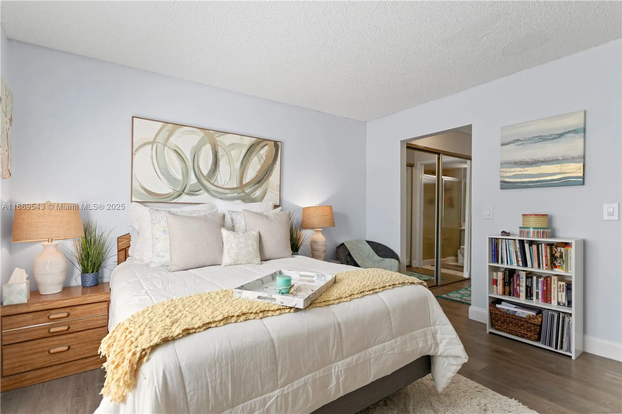 Property Slideshow image 13 of 32 | 13791 oneida dr f2, Delray Beach, FL, 33446