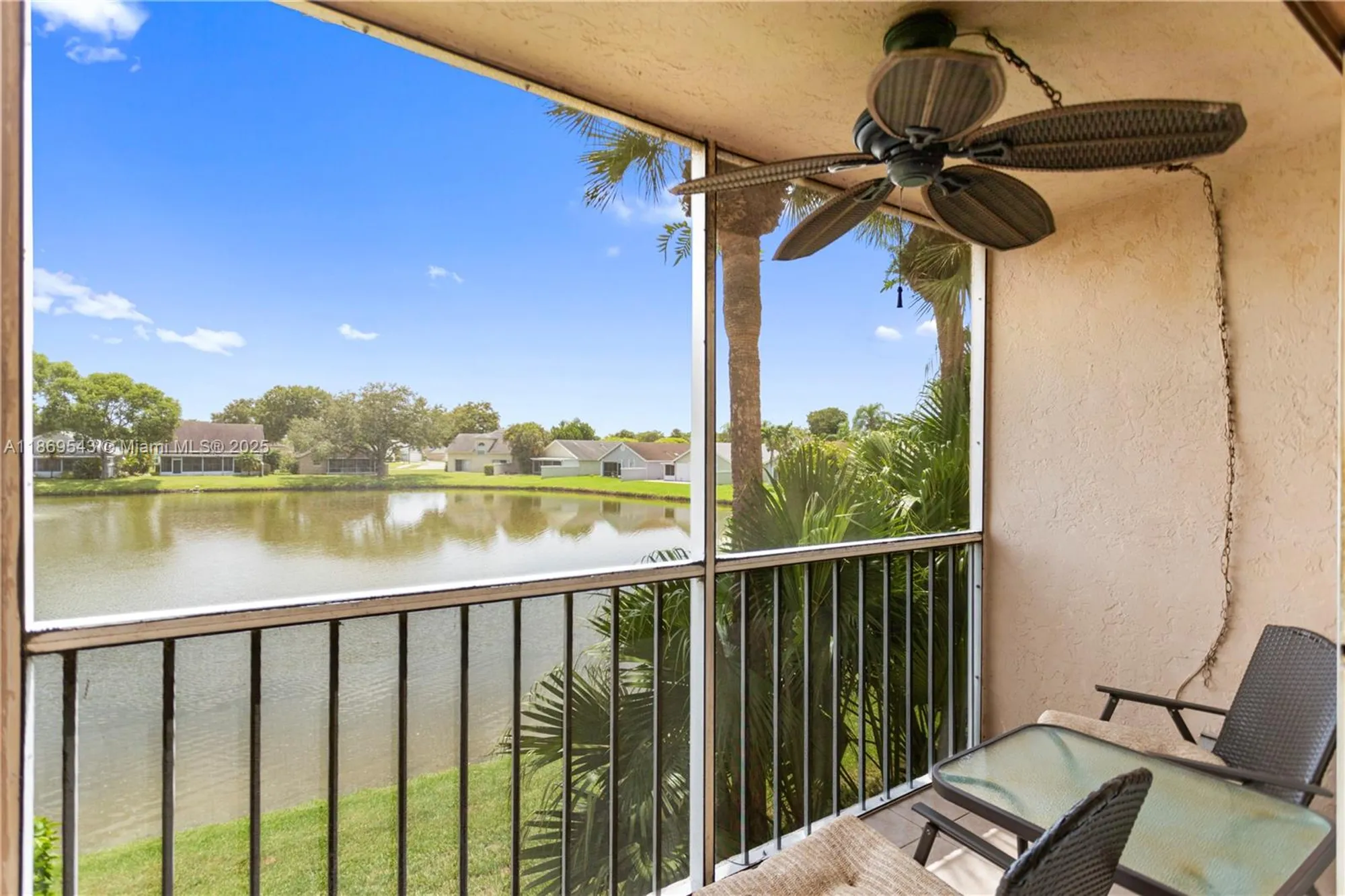 Property Slideshow image 20 of 32 | 13791 oneida dr f2, Delray Beach, FL, 33446