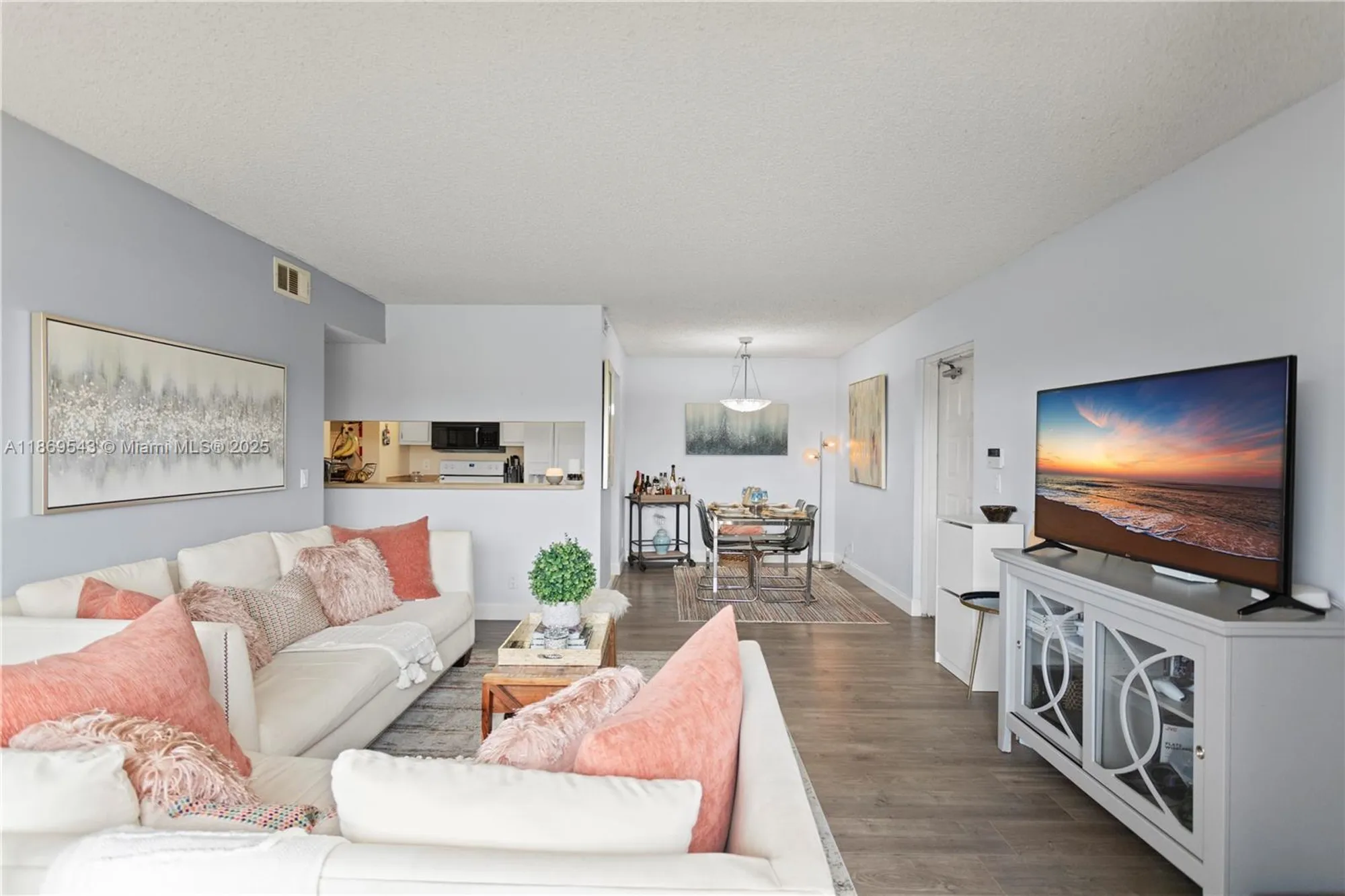 Property Slideshow image 5 of 32 | 13791 oneida dr f2, Delray Beach, FL, 33446