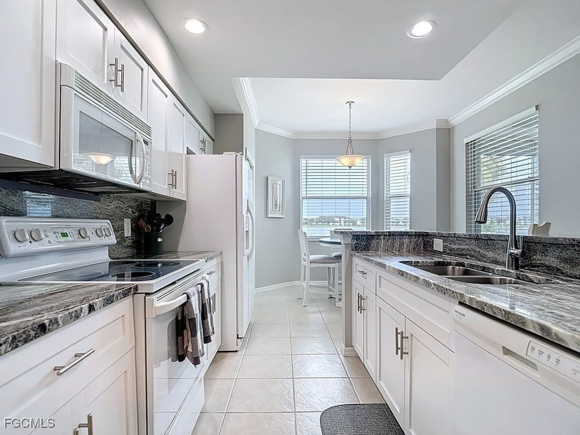 Property Slideshow image 14 of 46 | 10470 washingtonia palm way 1217, Fort Myers, FL, 33966