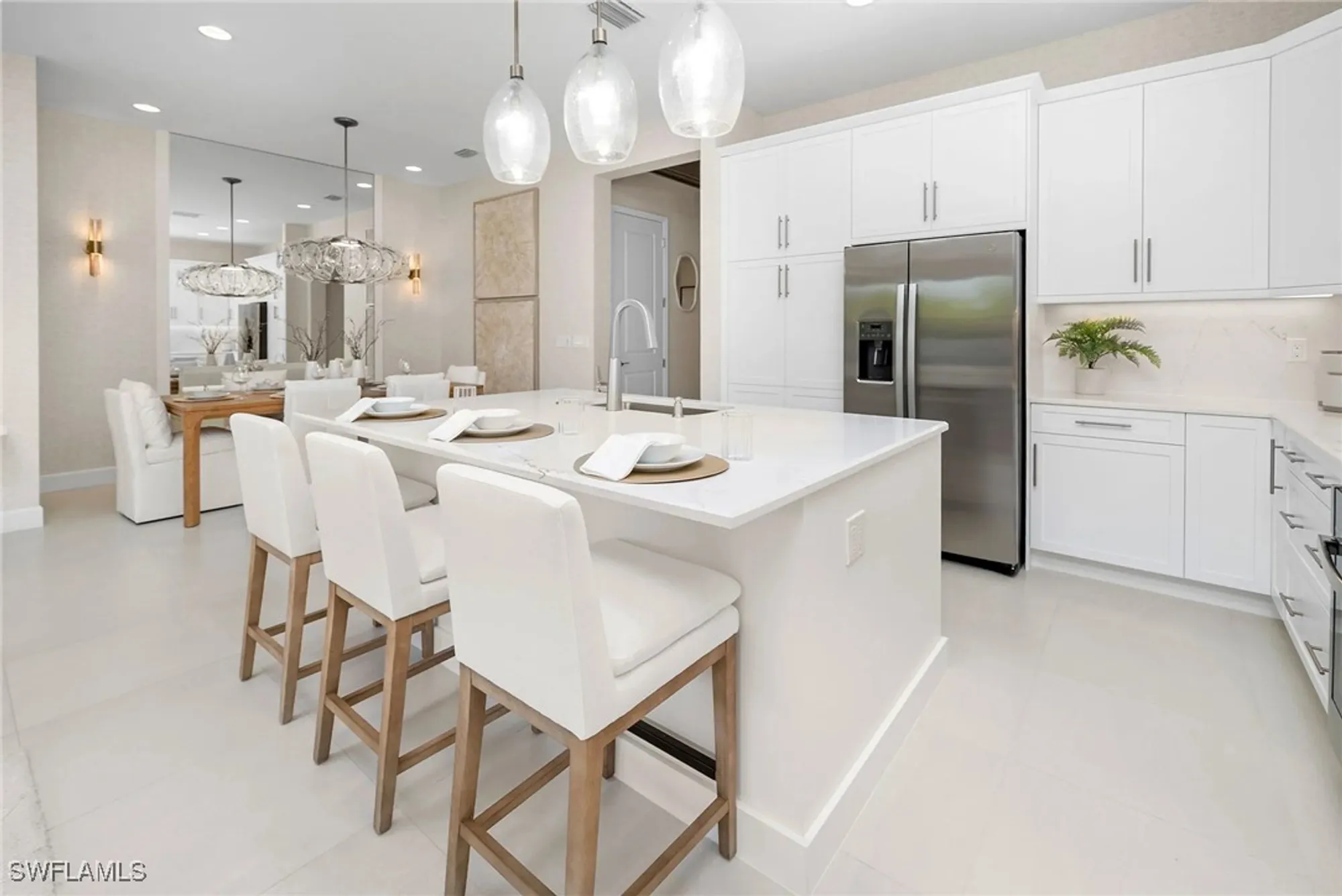 Property Slideshow image 6 of 16 | 2440 cambridge way, Naples, FL, 34112