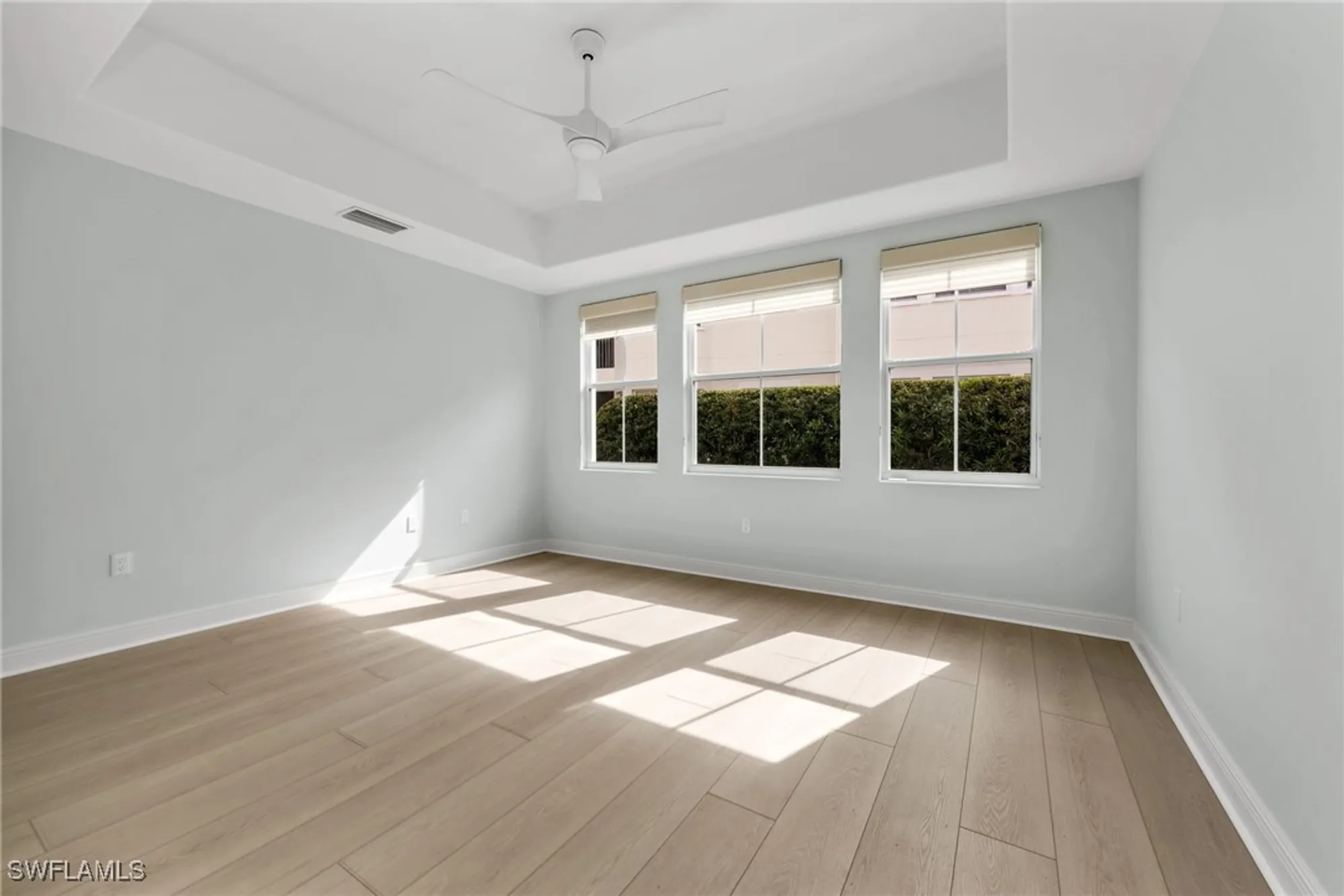 Property Slideshow image 18 of 28 | 583 avellino isles cir # 102, Naples, FL, 34119