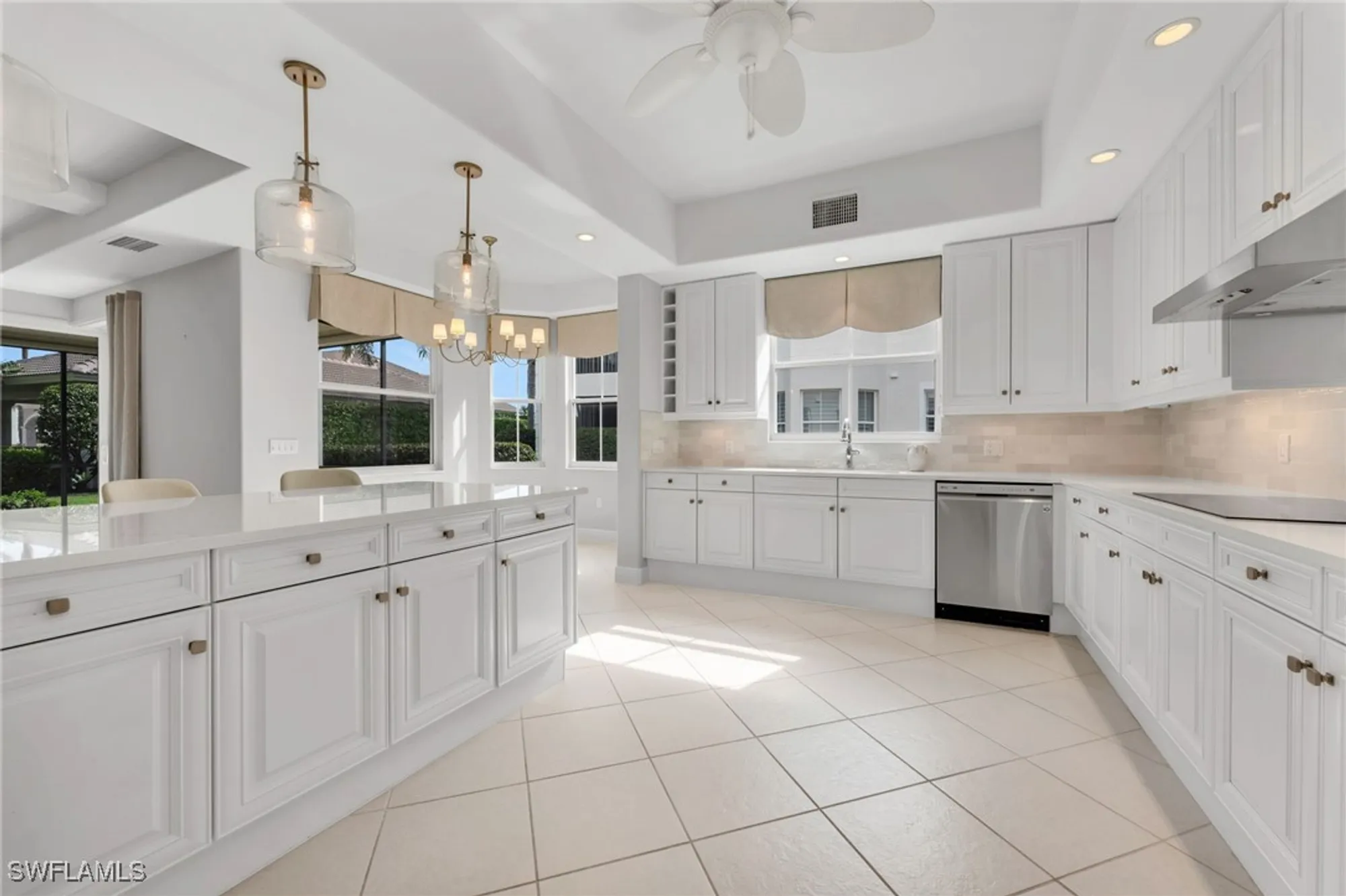 Property Slideshow image 10 of 28 | 583 avellino isles cir # 102, Naples, FL, 34119