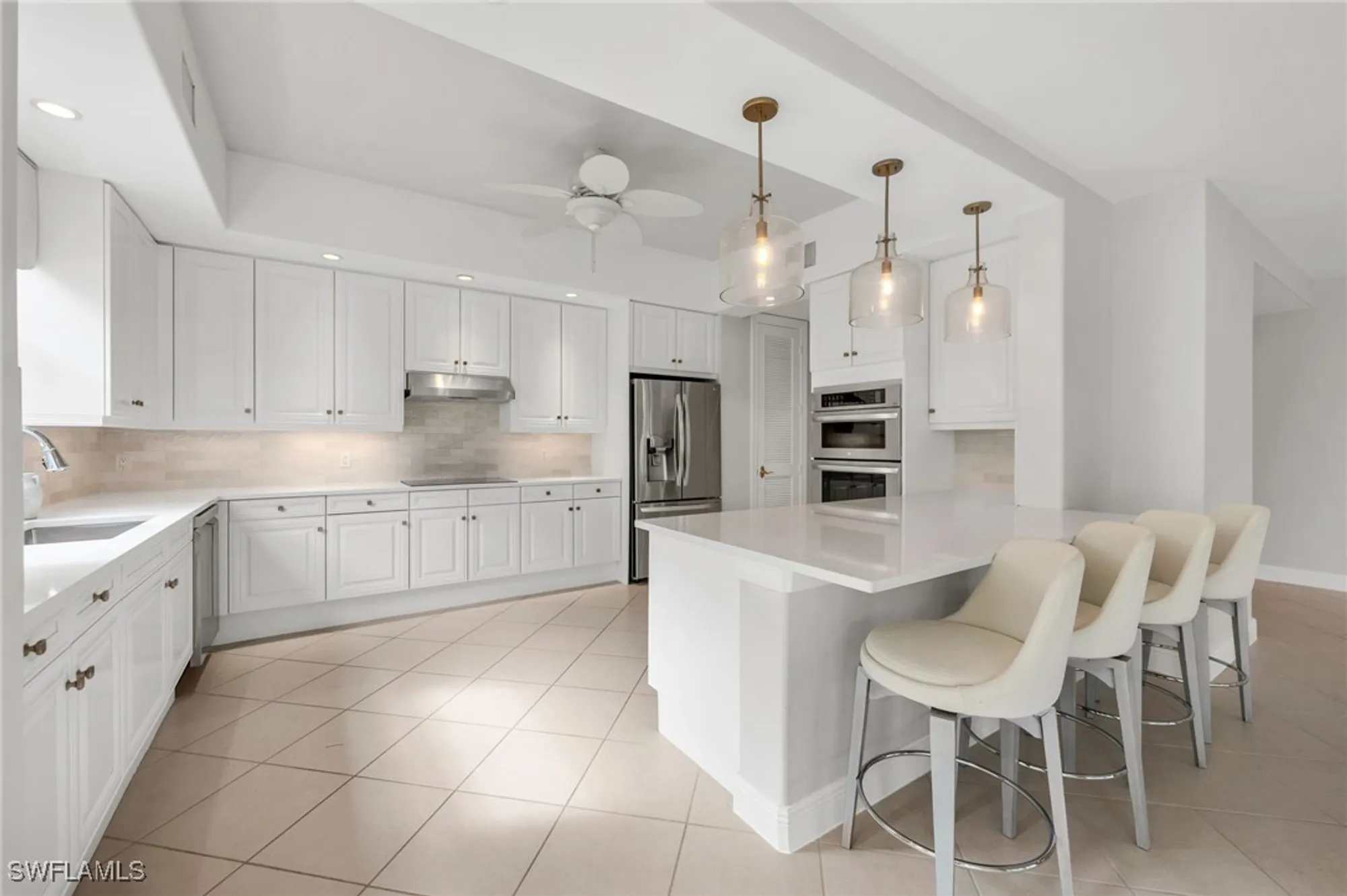 Property Slideshow image 9 of 28 | 583 avellino isles cir # 102, Naples, FL, 34119