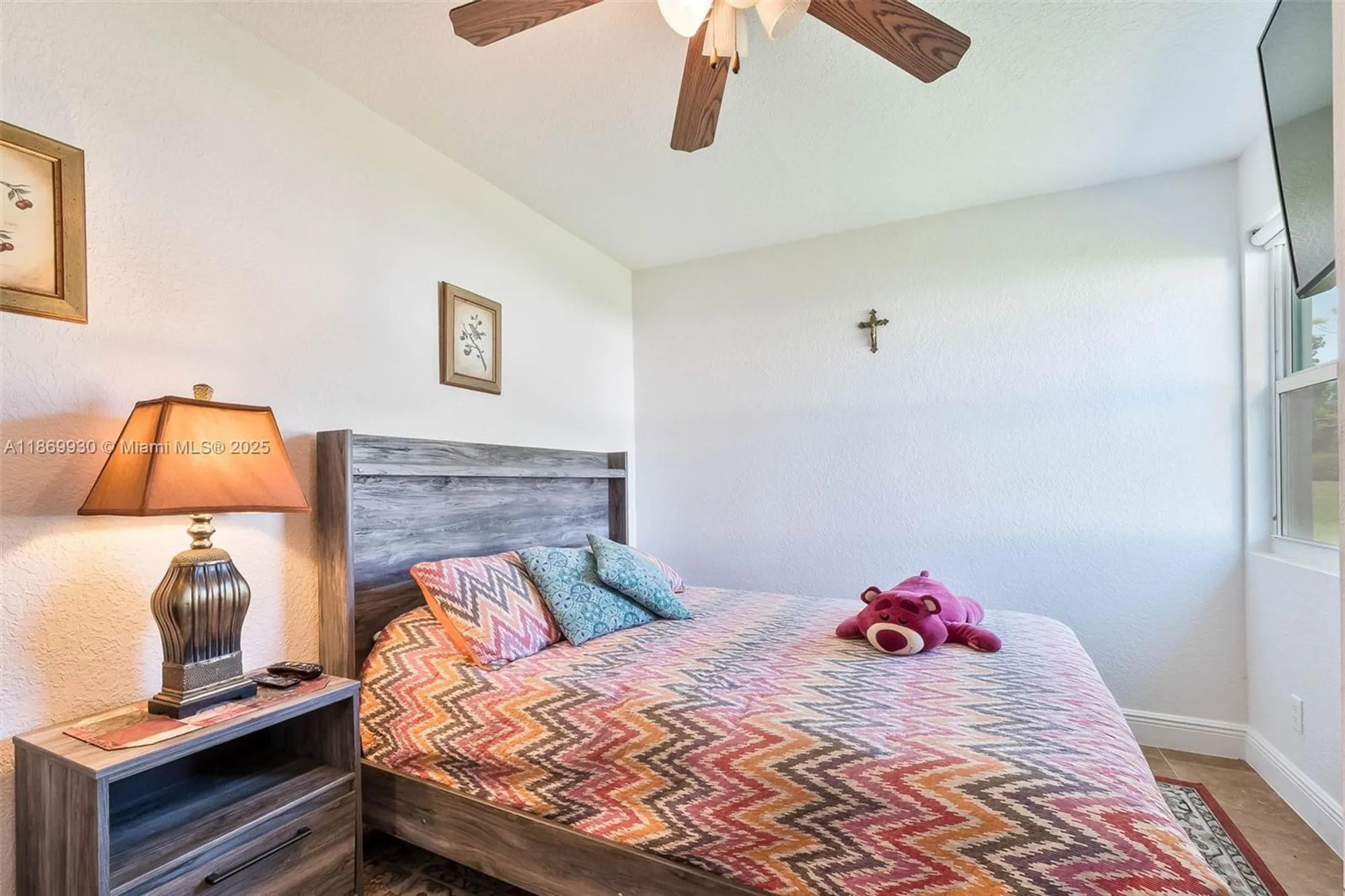 Property Slideshow image 14 of 21 | 9021 nw 13th st, Plantation, FL, 33322