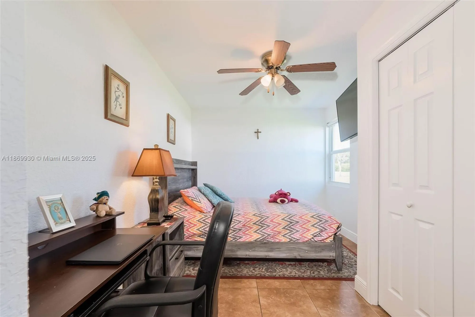 Property Slideshow image 13 of 21 | 9021 nw 13th st, Plantation, FL, 33322