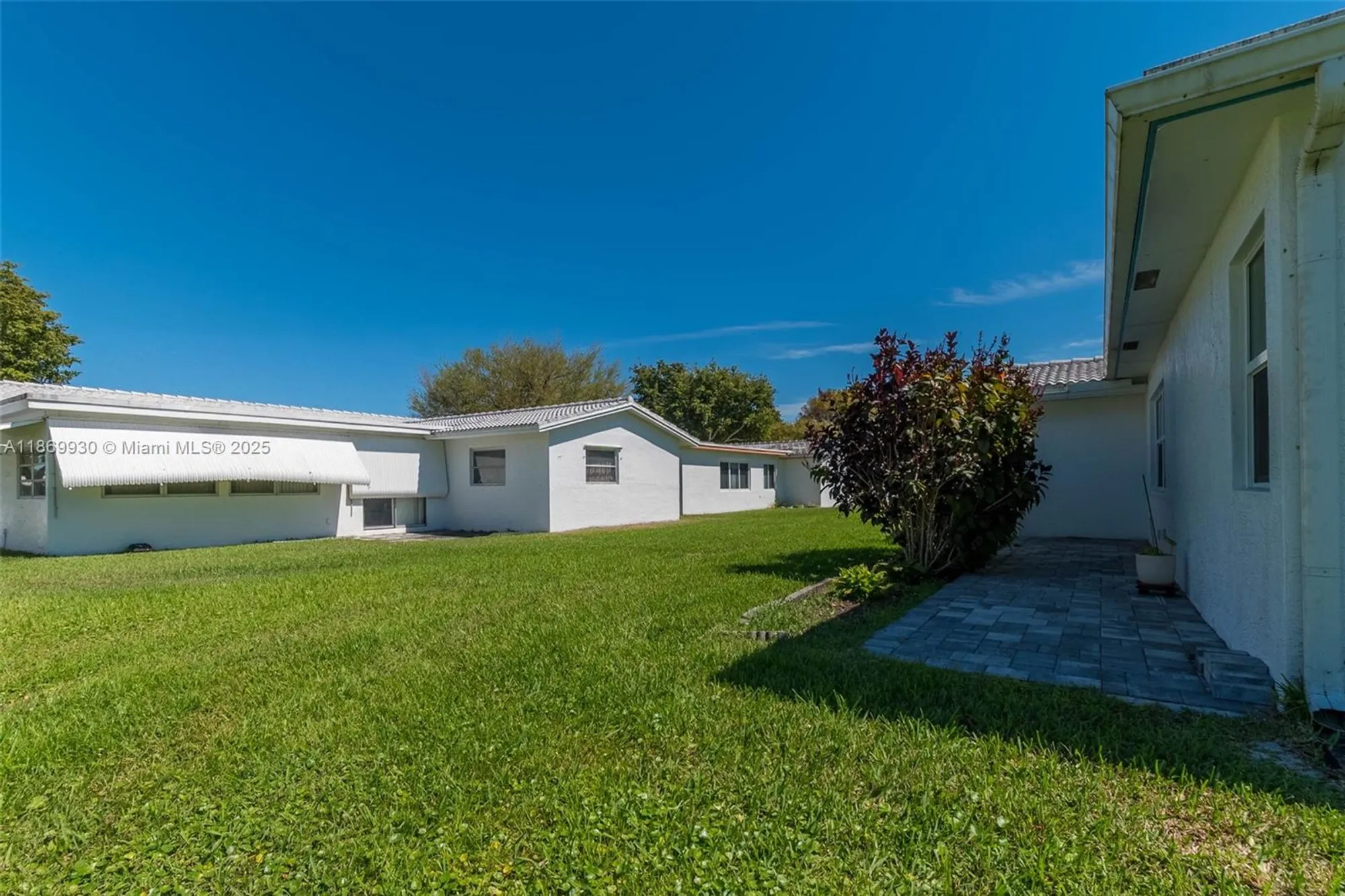 Property Slideshow image 21 of 21 | 9021 nw 13th st, Plantation, FL, 33322