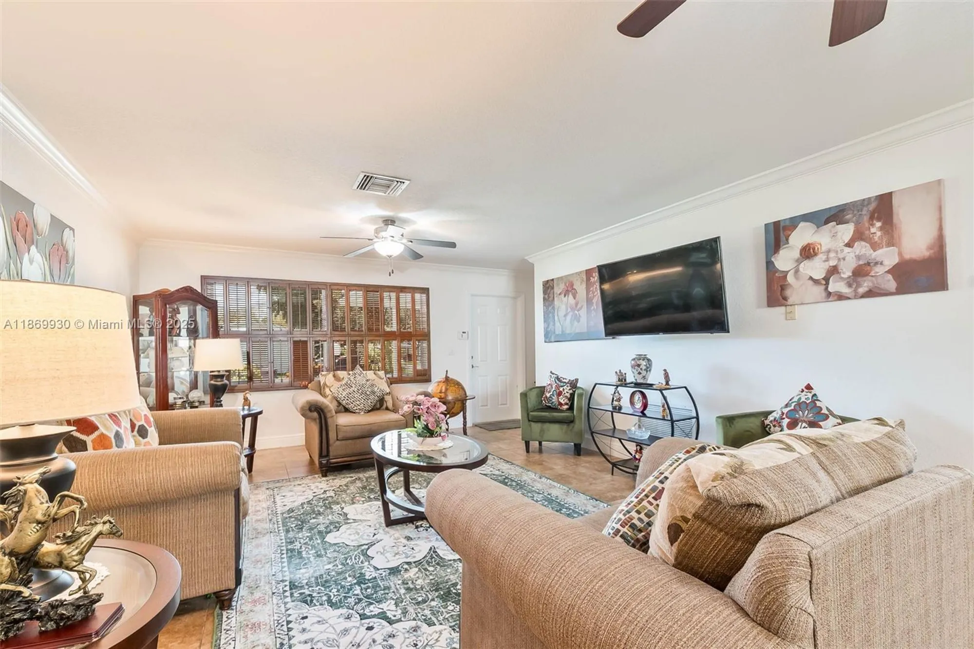 Property Slideshow image 7 of 21 | 9021 nw 13th st, Plantation, FL, 33322