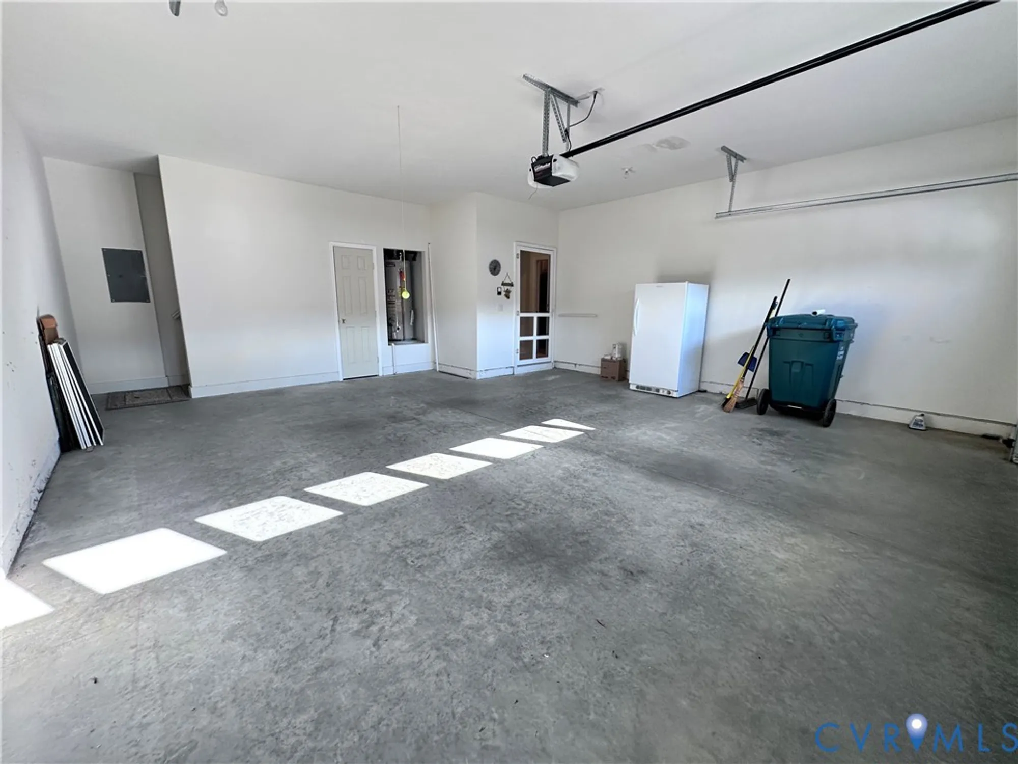 Property Slideshow image 16 of 23 | 5734 magnolia shore ln, Chester, VA, 23831