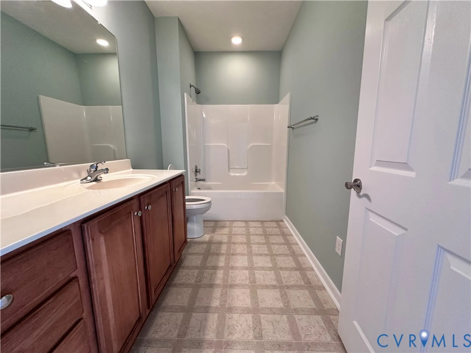 Property Slideshow image 19 of 23 | 5734 magnolia shore ln, Chester, VA, 23831