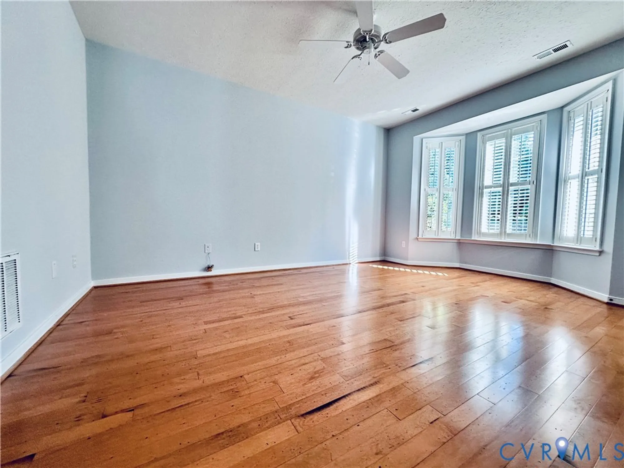 Property Slideshow image 13 of 23 | 5734 magnolia shore ln, Chester, VA, 23831