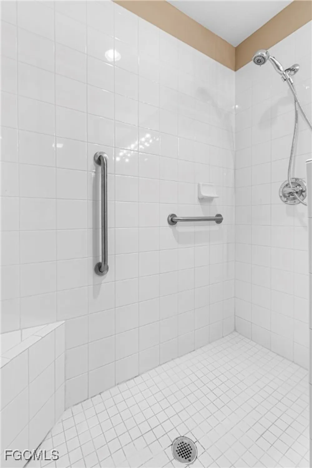 Property Slideshow image 30 of 50 | 10730 ravenna way 305, Fort Myers, FL, 33913