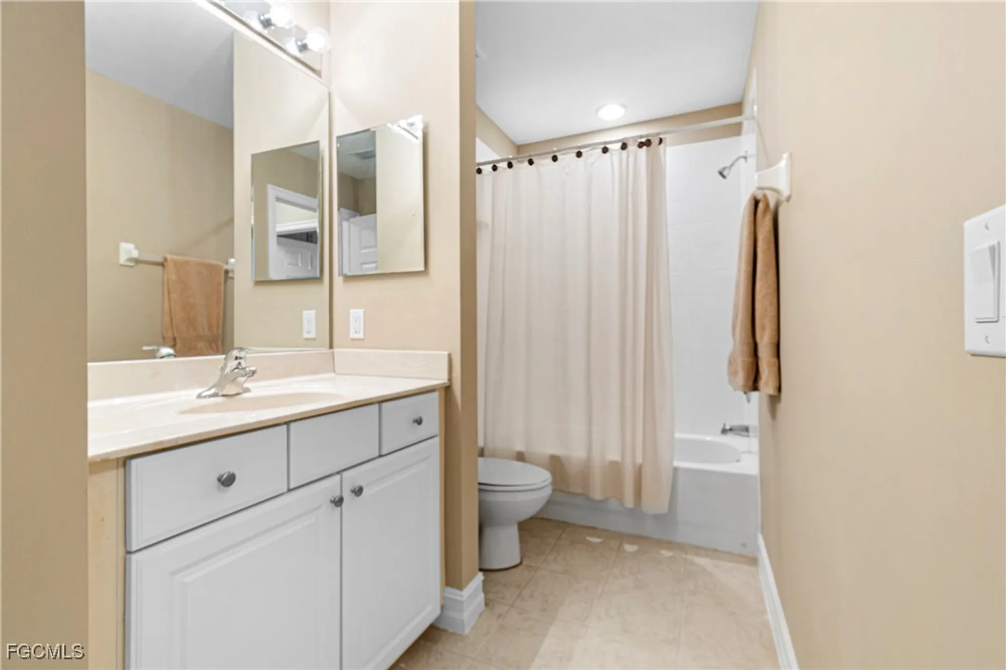 Property Slideshow image 33 of 50 | 10730 ravenna way 305, Fort Myers, FL, 33913