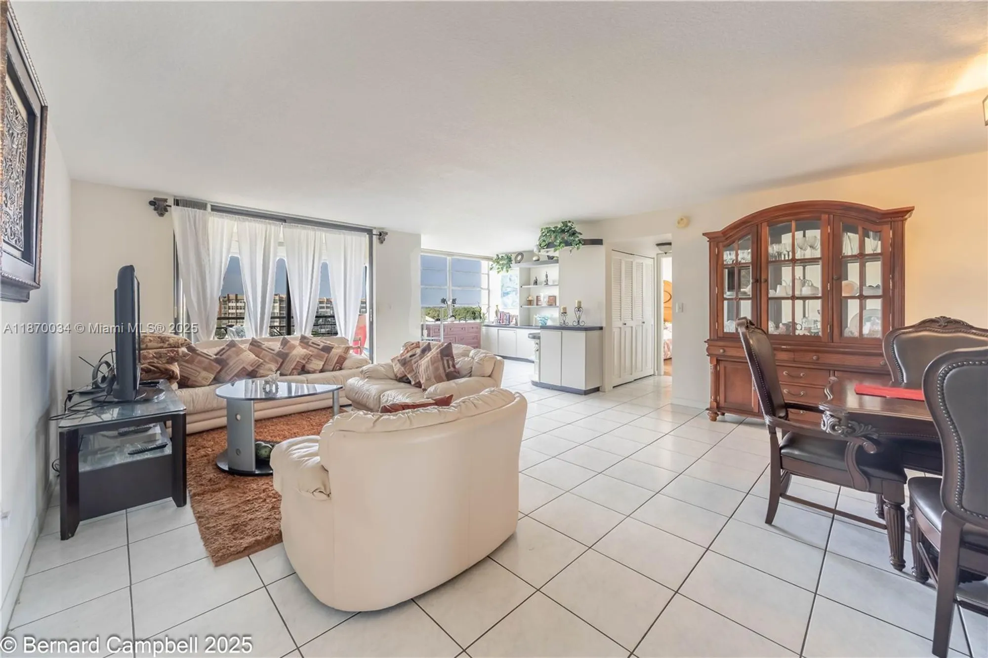 Property Slideshow image 5 of 35 | 1100 saint charles pl apt 717, Pembroke Pines, FL, 33026