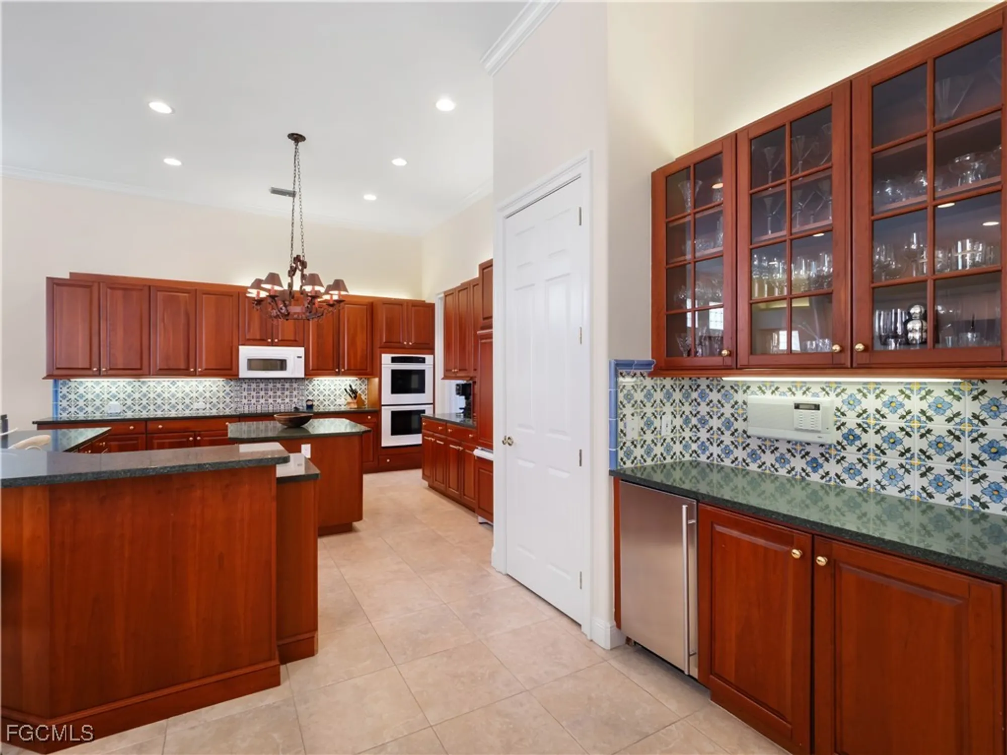 Property Slideshow image 12 of 43 | 11511 compass point dr, Fort Myers, FL, 33908
