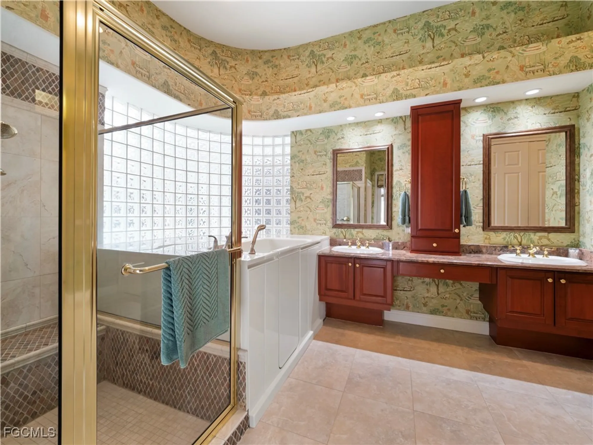 Property Slideshow image 22 of 43 | 11511 compass point dr, Fort Myers, FL, 33908