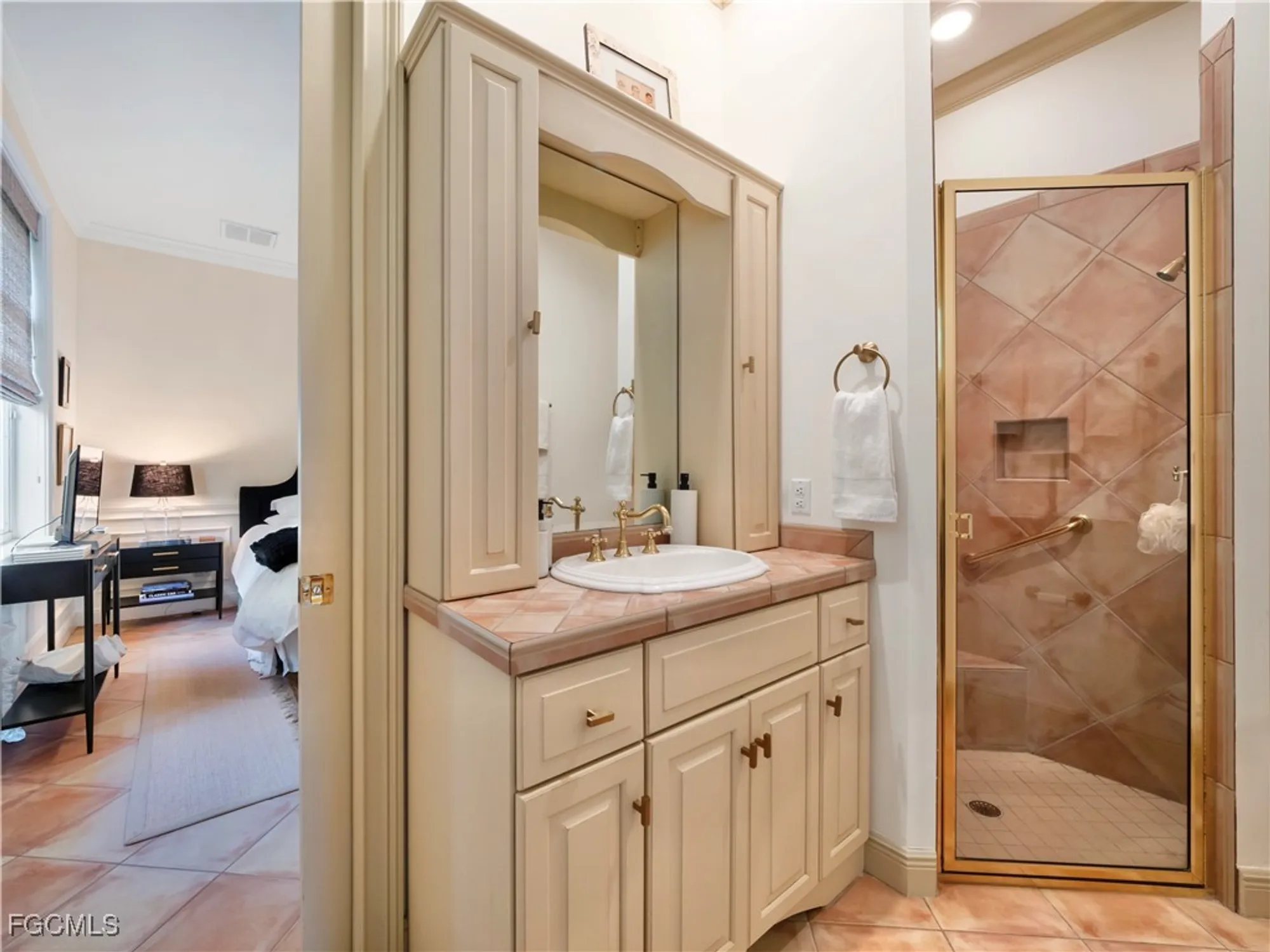 Property Slideshow image 37 of 43 | 11511 compass point dr, Fort Myers, FL, 33908