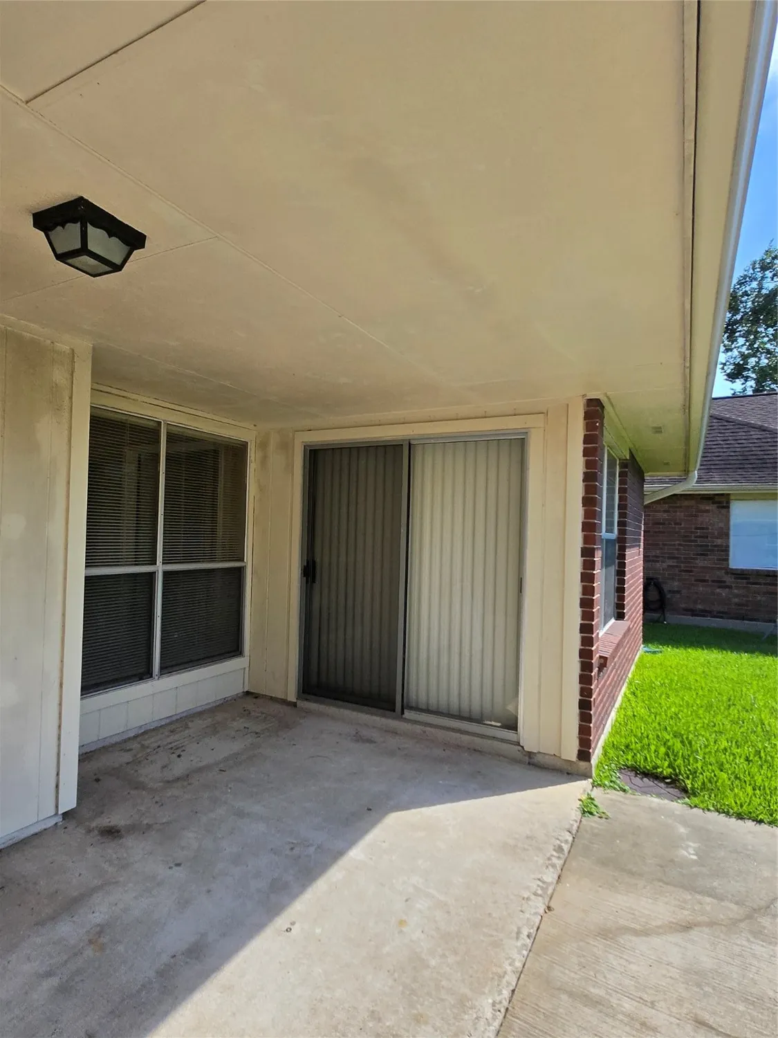 Property Slideshow image 12 of 36 | 2730 n larkspur cir, Pearland, TX, 77584