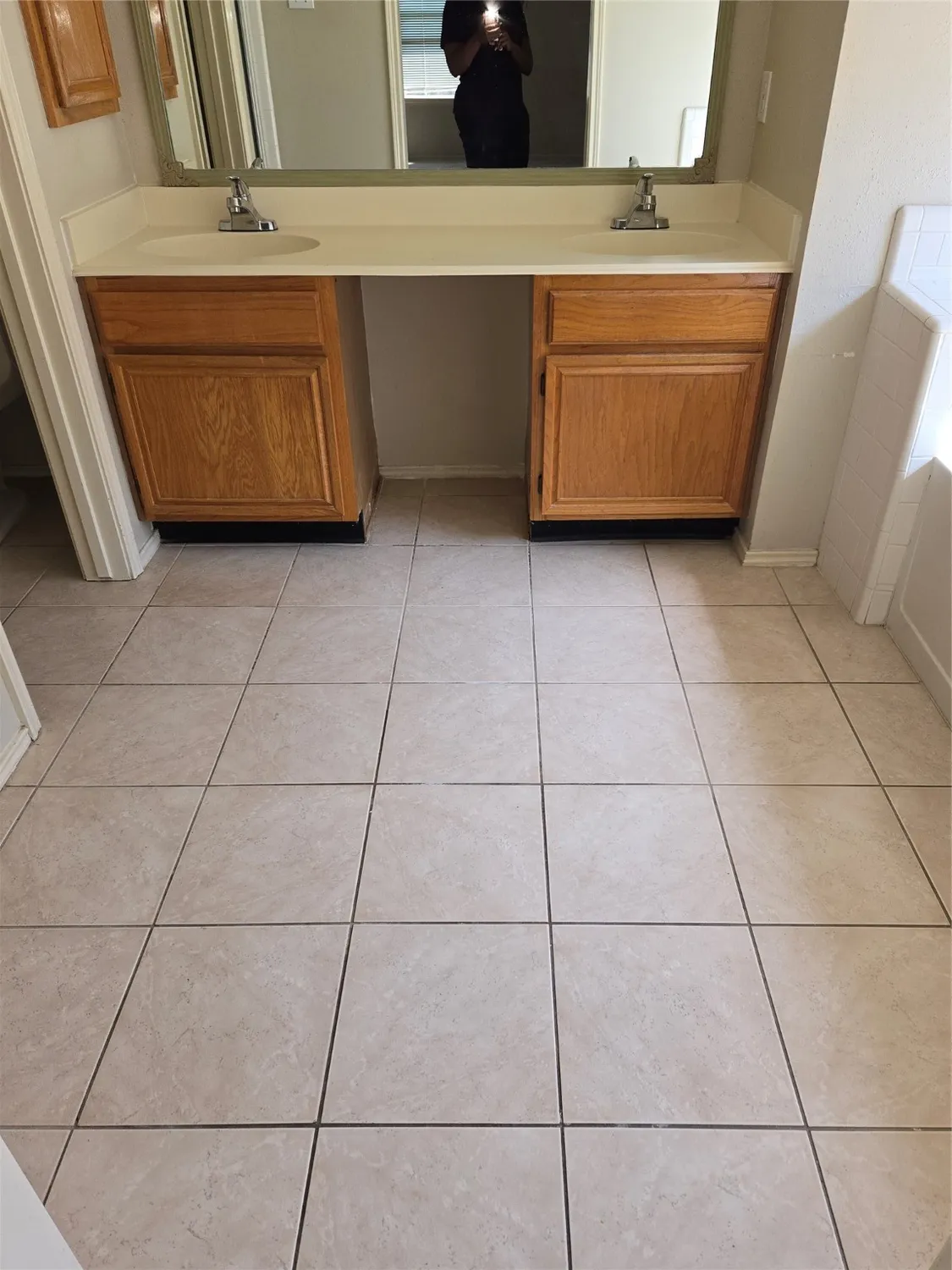 Property Slideshow image 8 of 36 | 2730 n larkspur cir, Pearland, TX, 77584