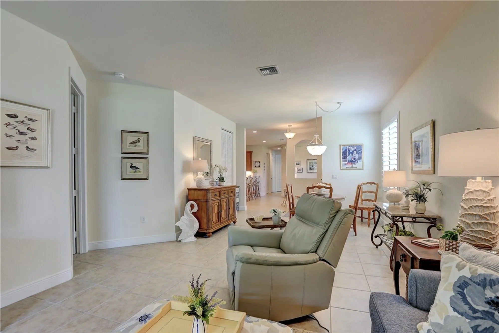 Property Slideshow image 16 of 35 | 6345 oxford cir unit 101a, Vero Beach, FL, 32966