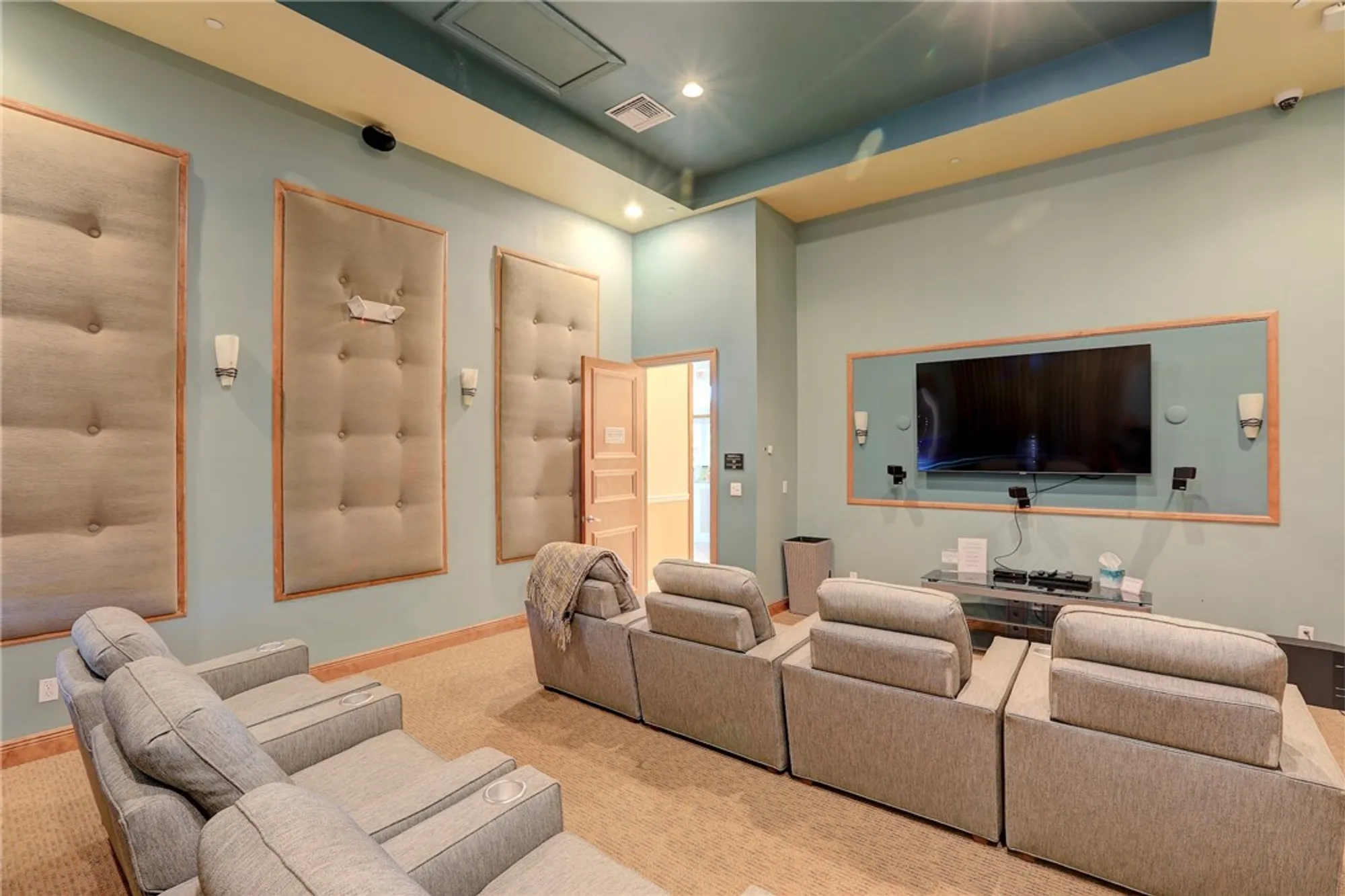 Property Slideshow image 33 of 35 | 6345 oxford cir unit 101a, Vero Beach, FL, 32966