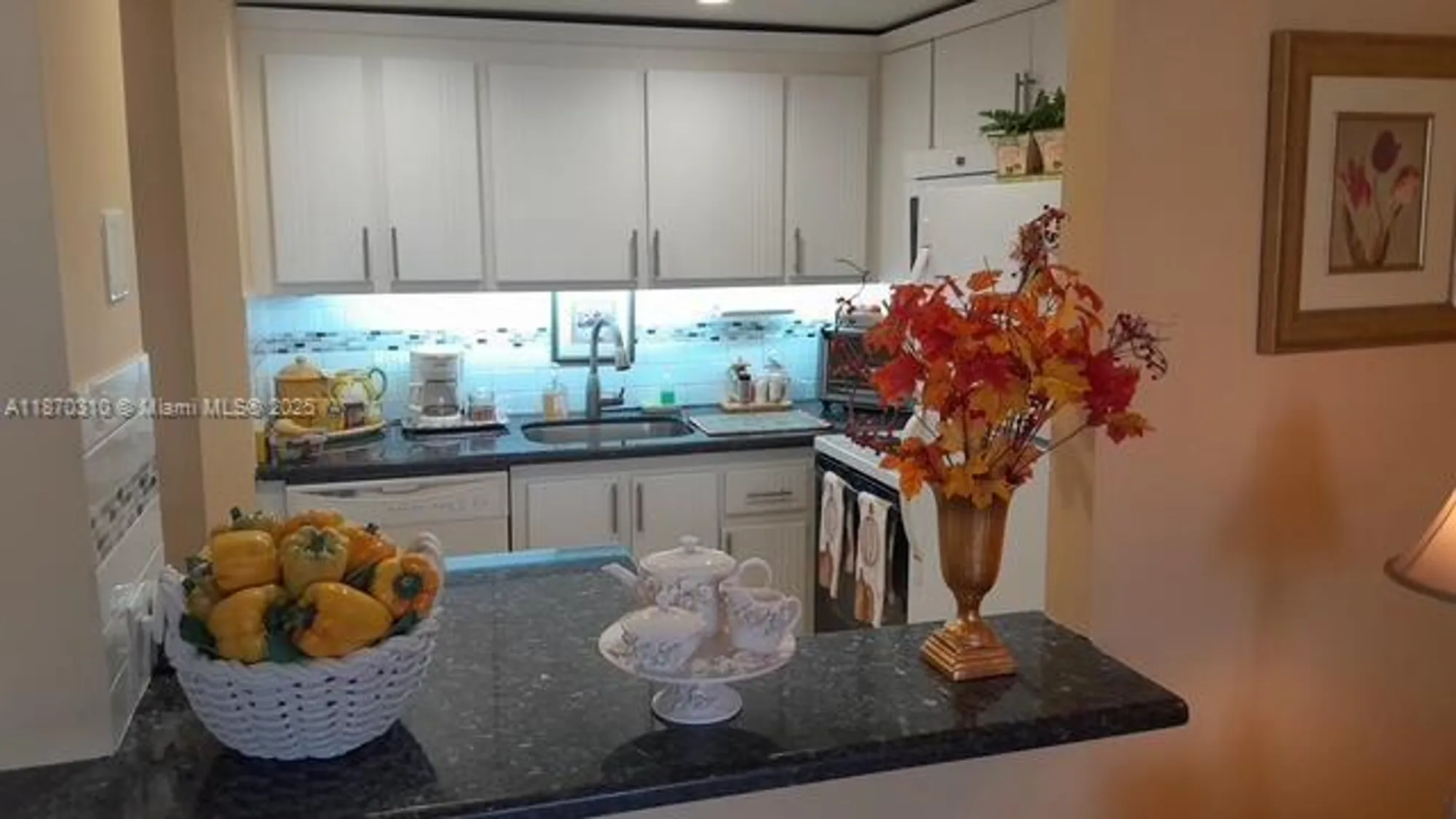 Property Slideshow image 10 of 35 | 1087 harwood f # 1087, Deerfield Beach, FL, 33442