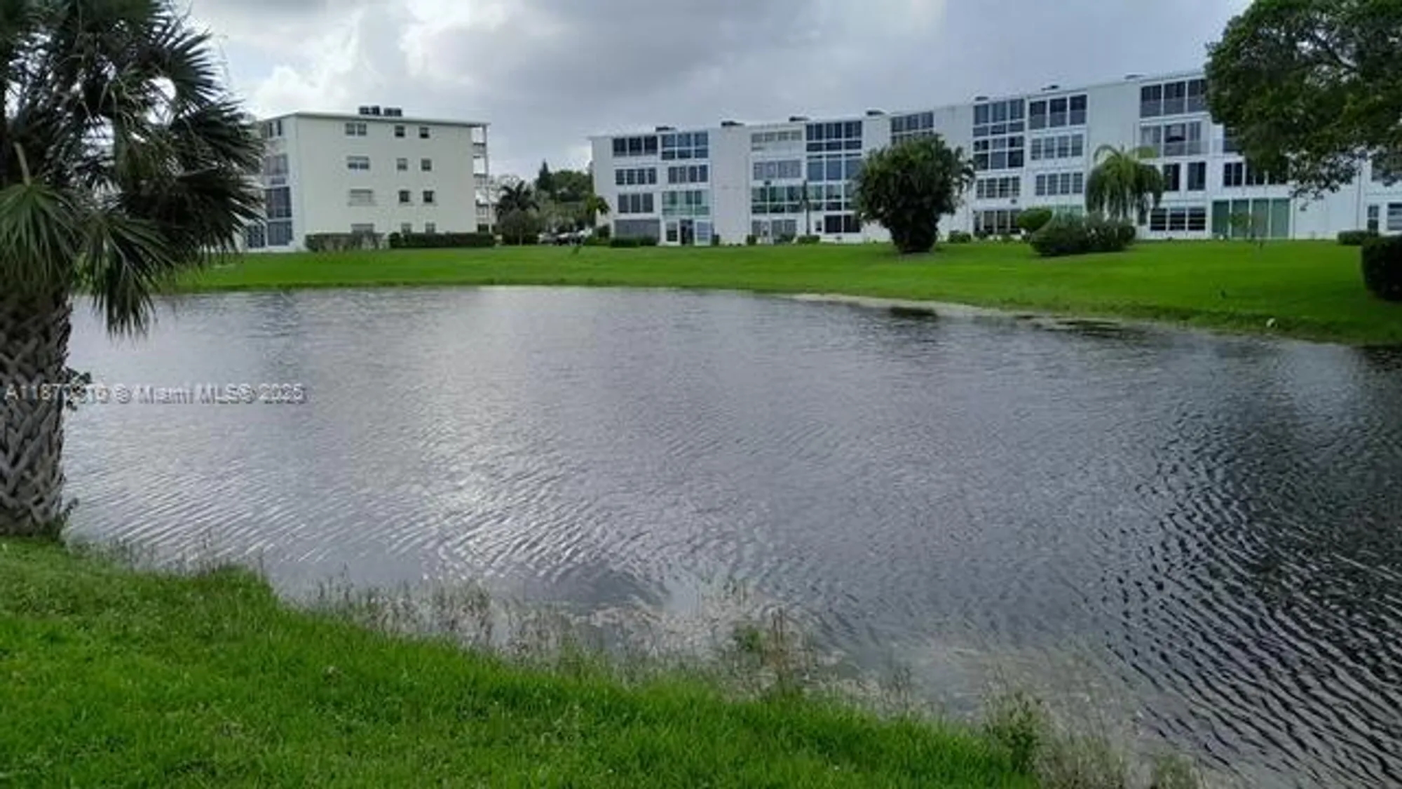 Property Slideshow image 32 of 35 | 1087 harwood f # 1087, Deerfield Beach, FL, 33442