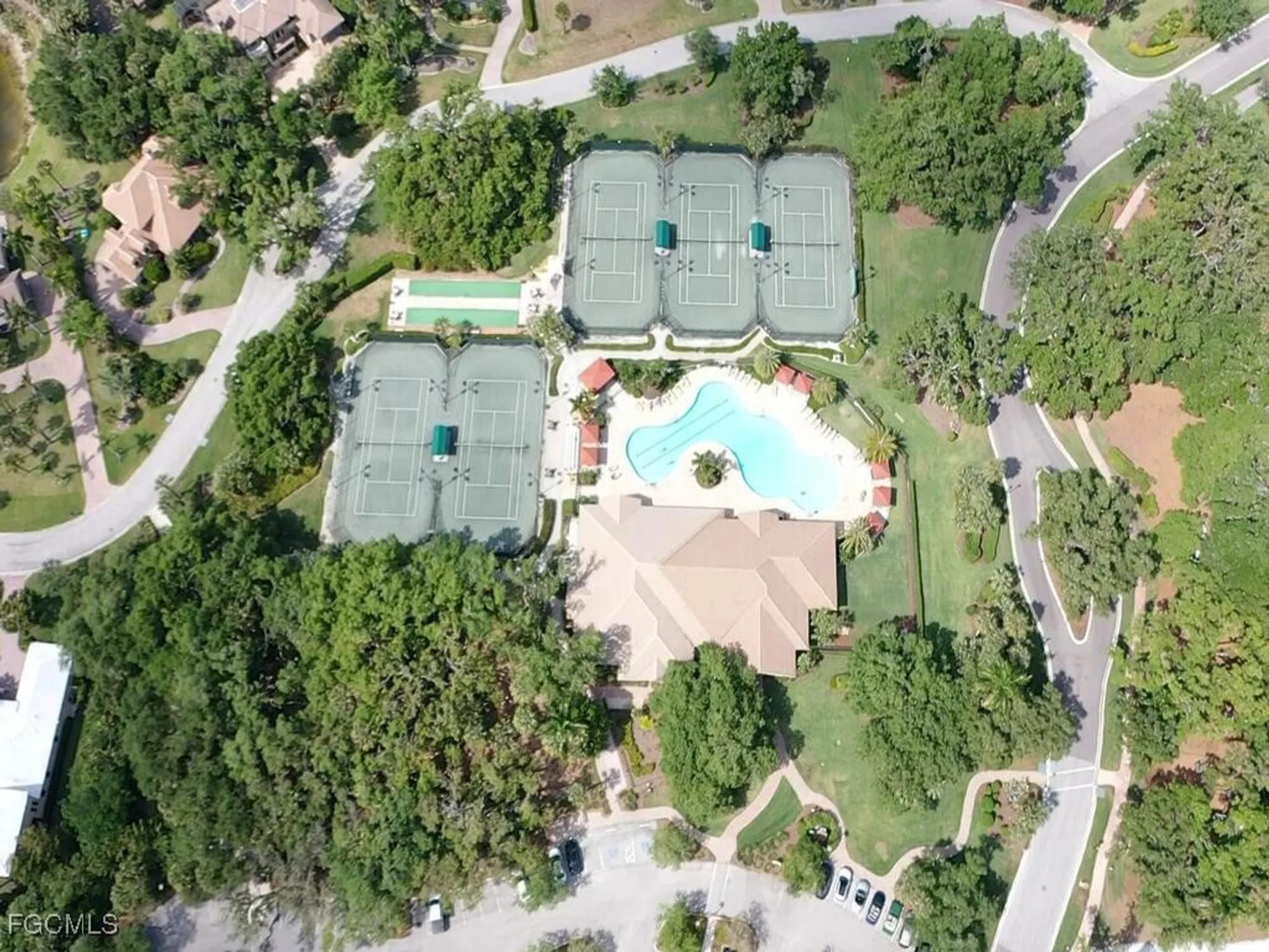 Property Slideshow image 35 of 47 | 11910 bramble cove dr, Fort Myers, FL, 33905