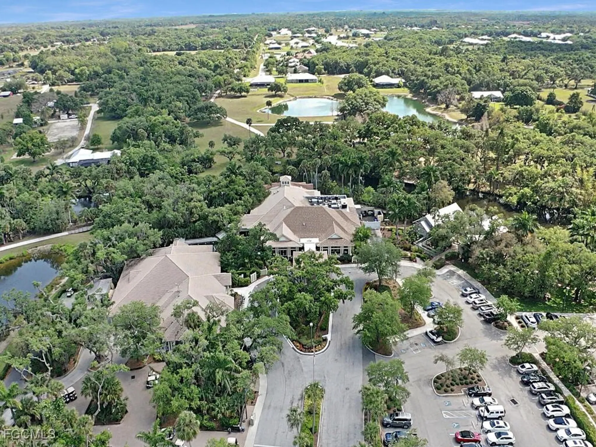 Property Slideshow image 36 of 47 | 11910 bramble cove dr, Fort Myers, FL, 33905