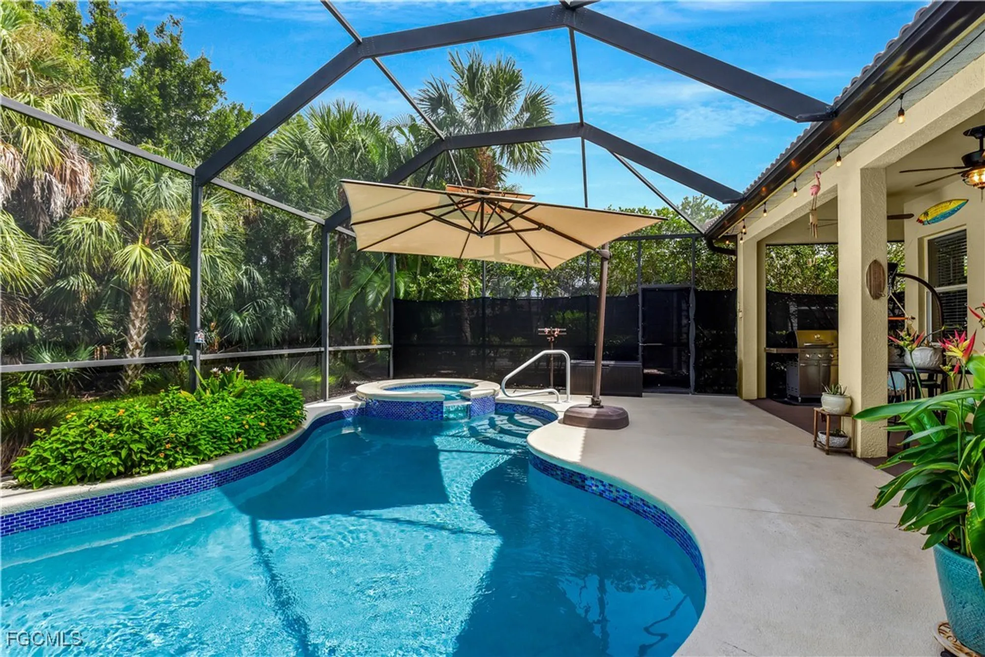 Property Slideshow image 31 of 47 | 11910 bramble cove dr, Fort Myers, FL, 33905