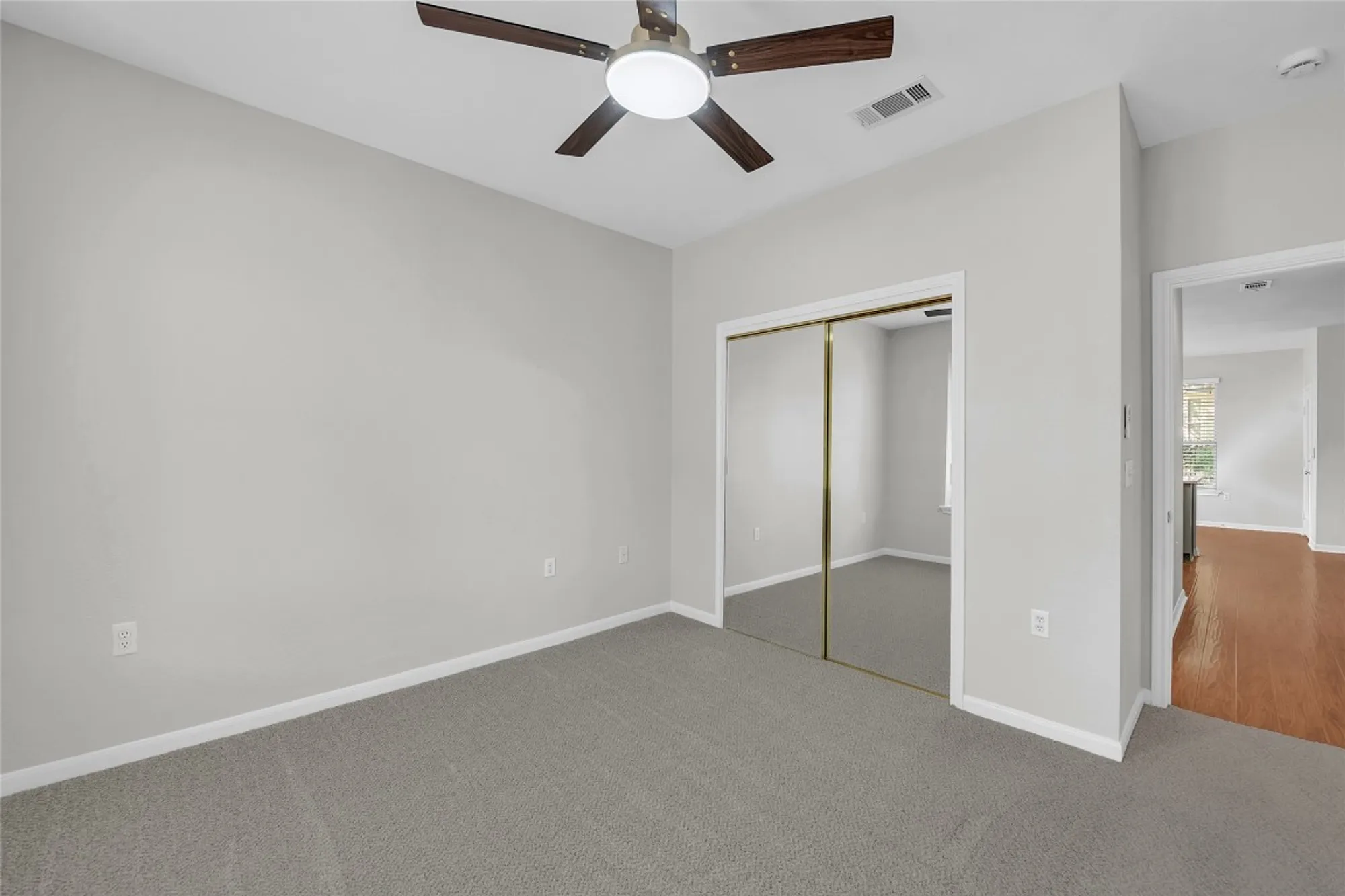 Property Slideshow image 14 of 20 | 134 whispering wind dr, Georgetown, TX, 78633