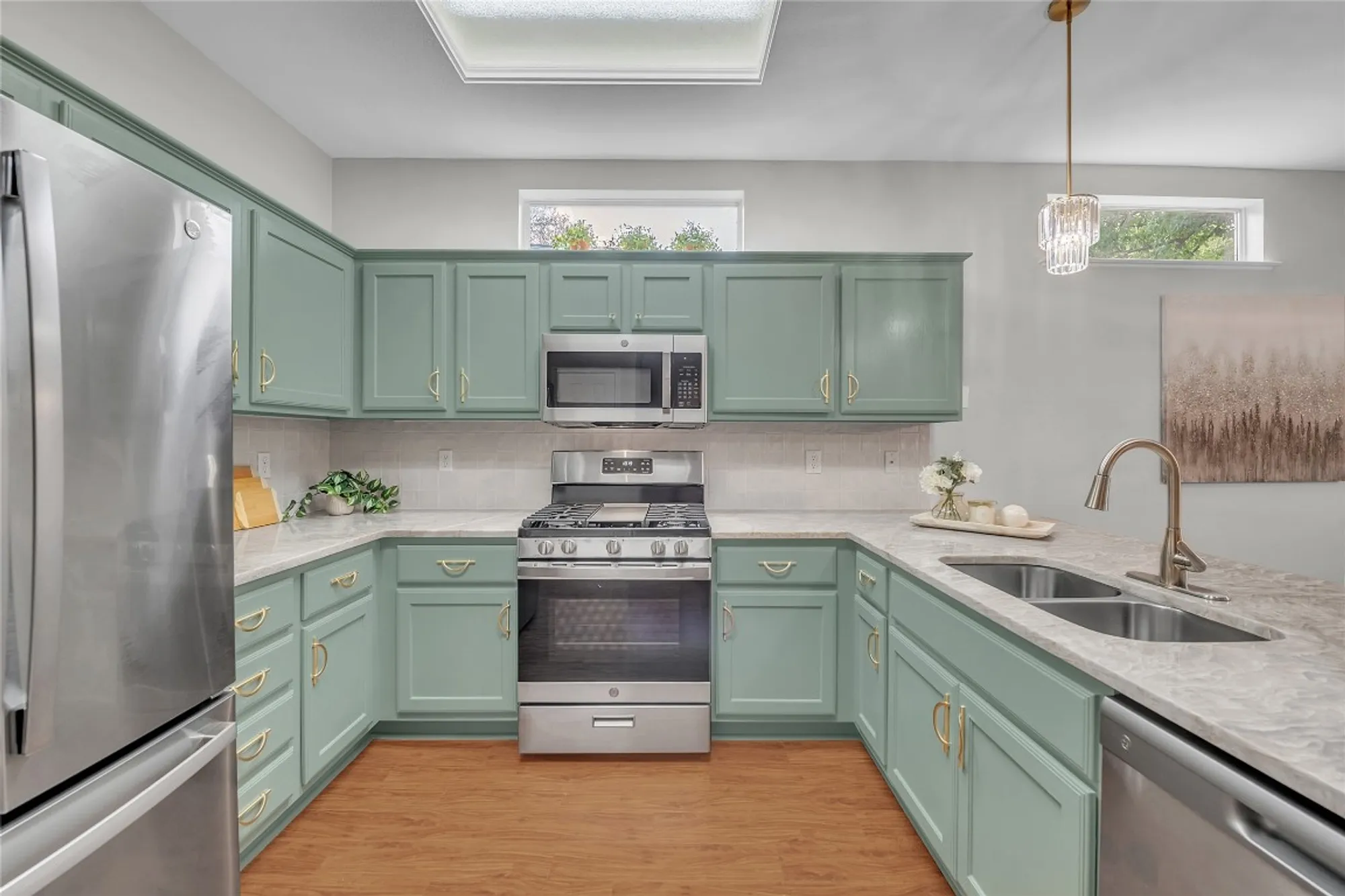 Property Slideshow image 2 of 20 | 134 whispering wind dr, Georgetown, TX, 78633