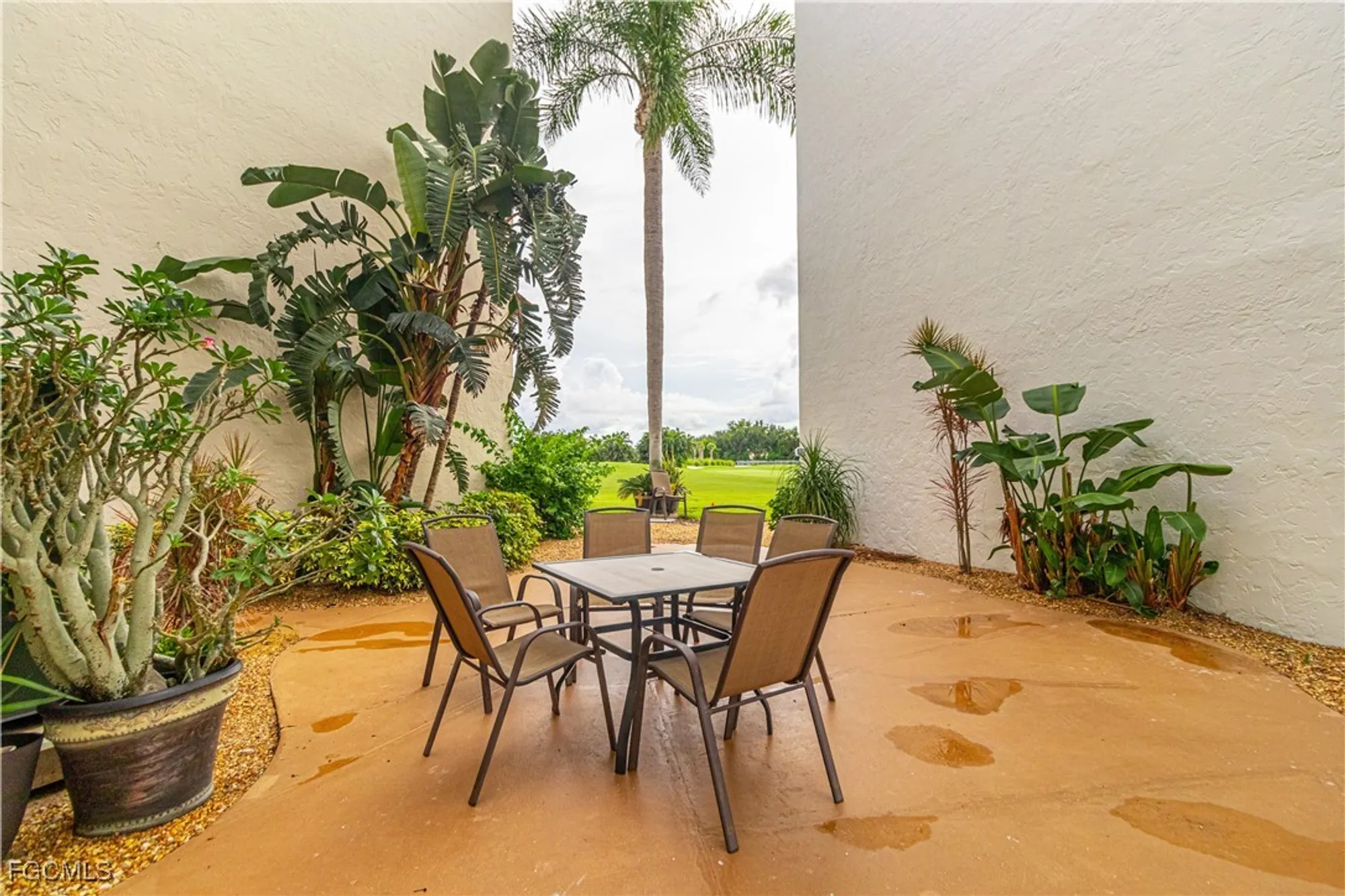 Property Slideshow image 11 of 37 | 1580 pine valley dr 103, Fort Myers, FL, 33907