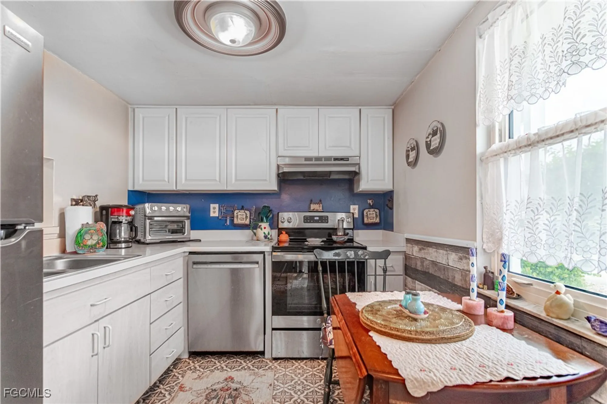 Property Slideshow image 4 of 37 | 1580 pine valley dr 103, Fort Myers, FL, 33907