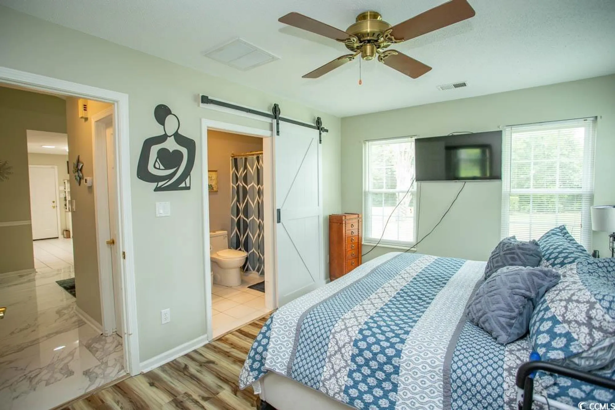 Property Slideshow image 19 of 33 | 654 bluebird ln, Murrells Inlet, SC, 29576