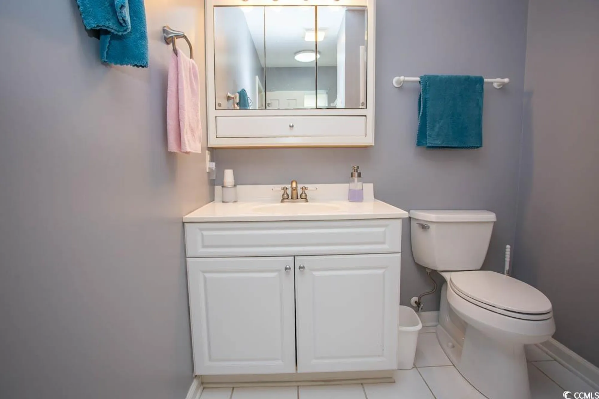 Property Slideshow image 11 of 33 | 654 bluebird ln, Murrells Inlet, SC, 29576