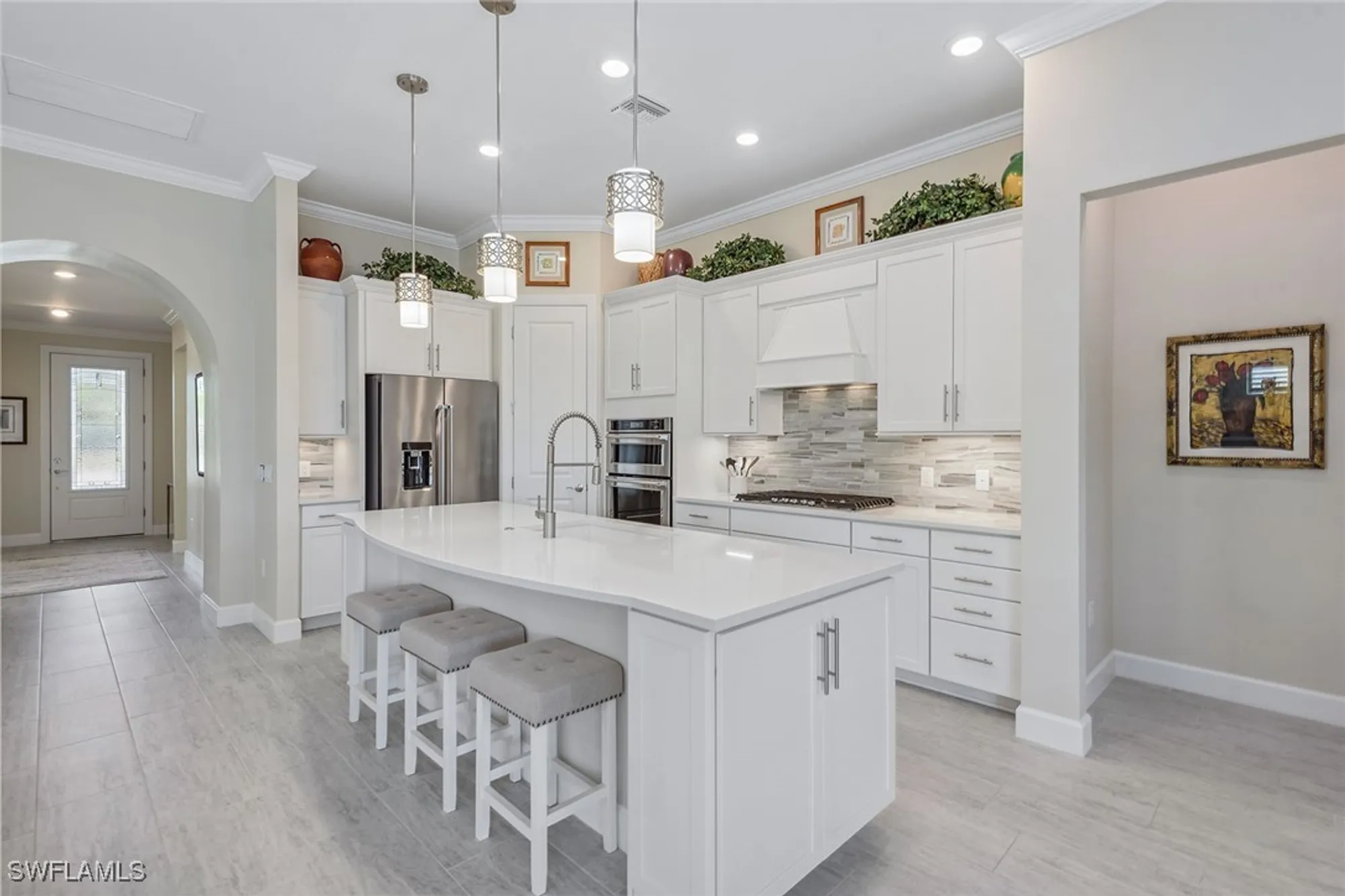 Property Slideshow image 8 of 50 | 2720 amaranda ct, Naples, FL, 34114