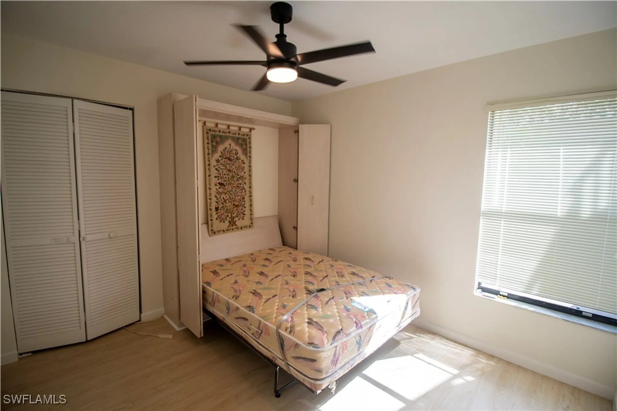 Property Slideshow image 11 of 24 | 5585 trailwinds dr 314, Fort Myers, FL, 33907