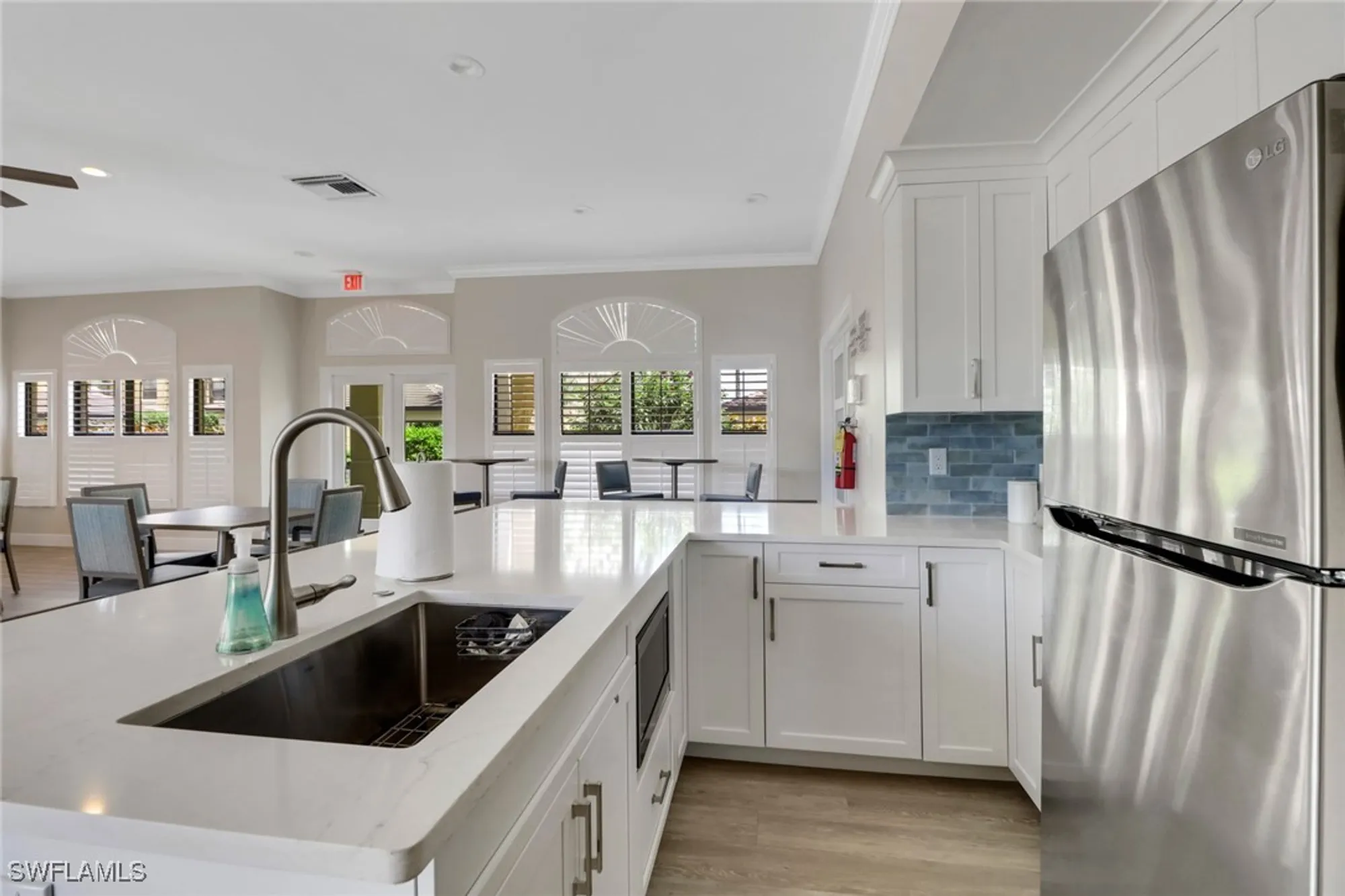 Property Slideshow image 34 of 36 | 184 vintage cir n201, Naples, FL, 34119