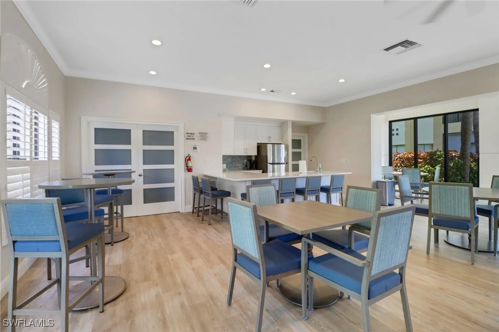 Property Slideshow image 31 of 36 | 184 vintage cir n201, Naples, FL, 34119