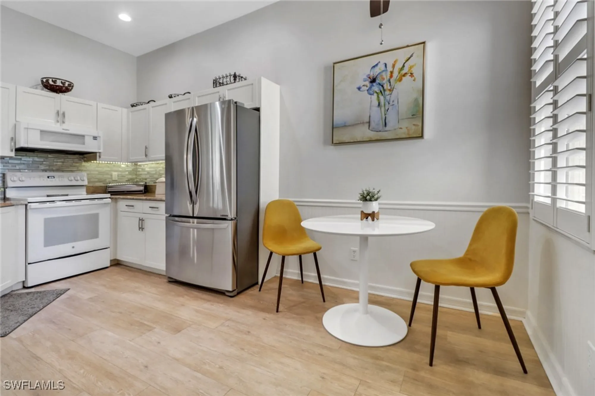 Property Slideshow image 7 of 36 | 184 vintage cir n201, Naples, FL, 34119