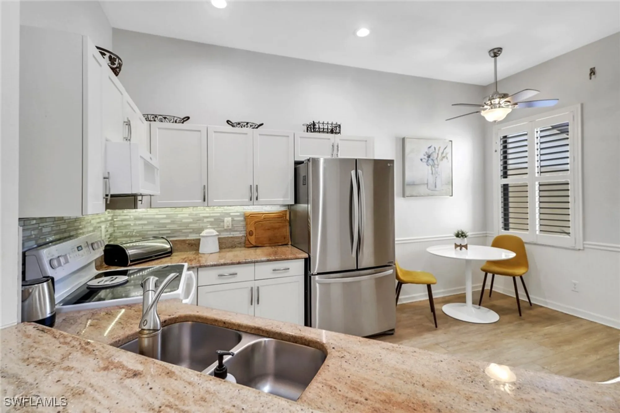 Property Slideshow image 8 of 36 | 184 vintage cir n201, Naples, FL, 34119