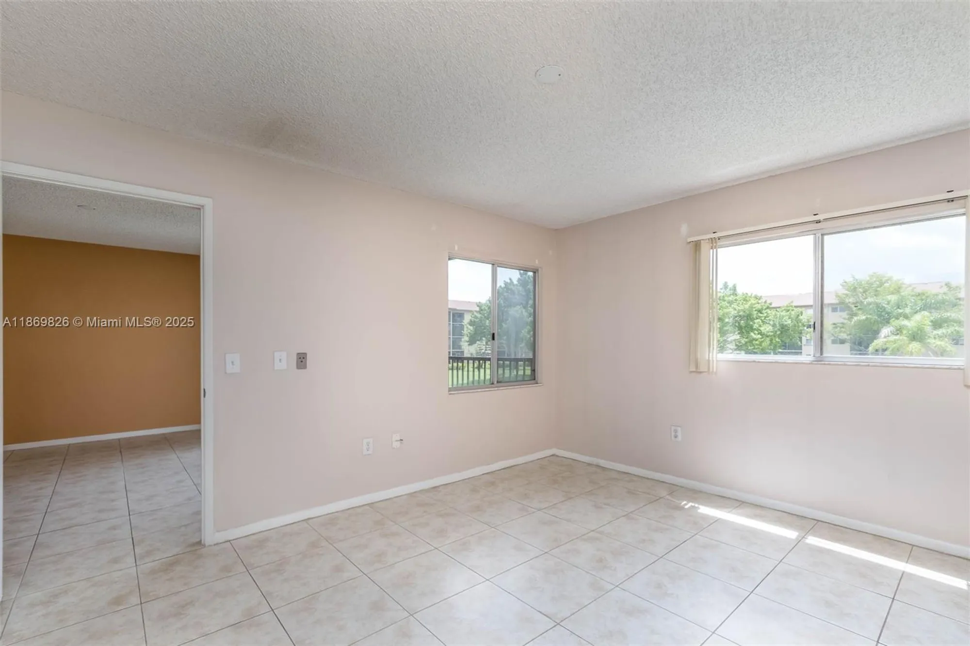 Property Slideshow image 12 of 28 | 12550 sw 15th st 205e, Pembroke Pines, FL, 33027