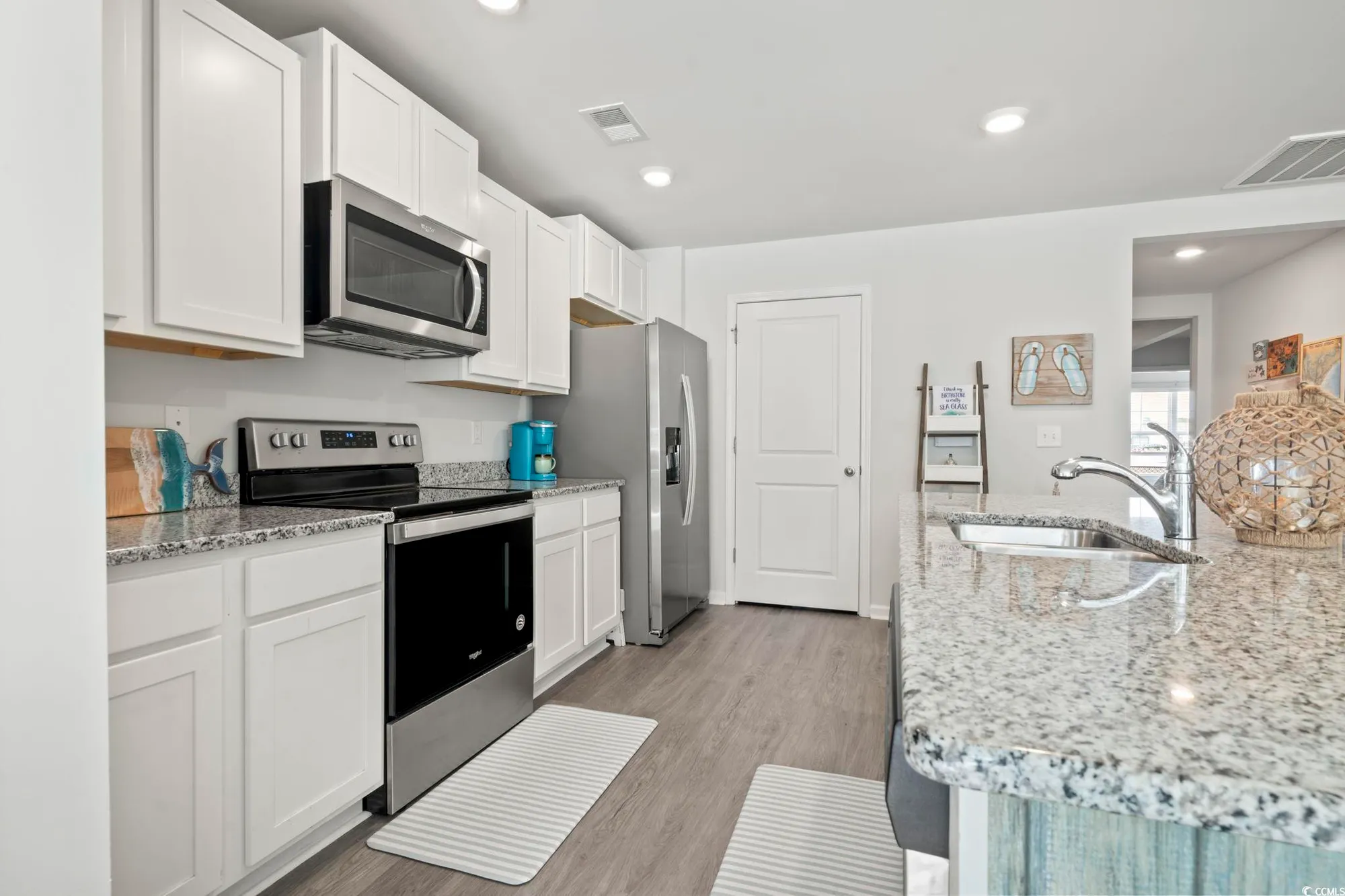 Property Slideshow image 14 of 36 | 615 norwich ln, Myrtle Beach, SC, 29588