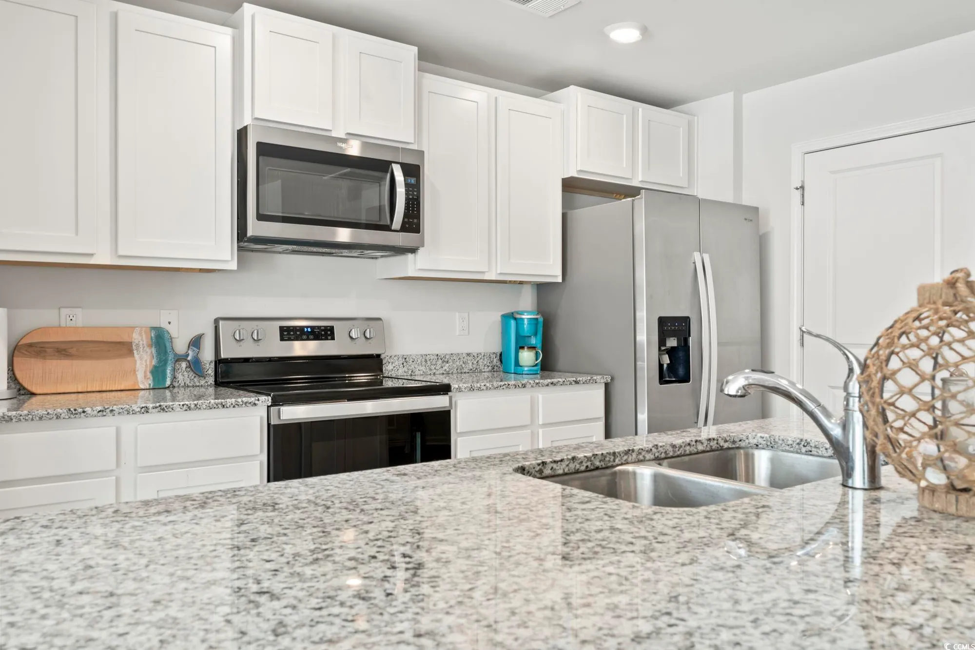 Property Slideshow image 13 of 36 | 615 norwich ln, Myrtle Beach, SC, 29588