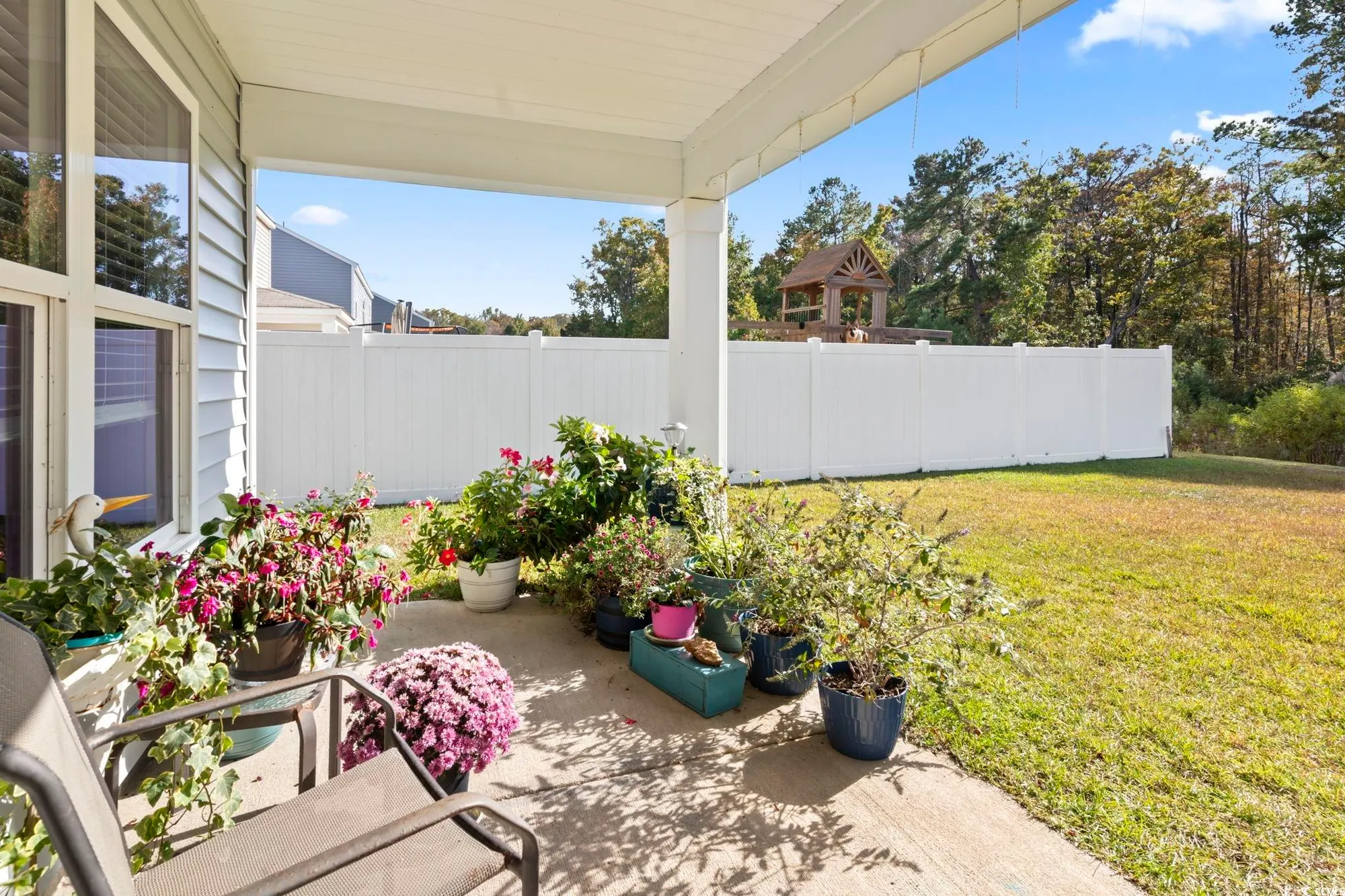 Property Slideshow image 29 of 36 | 615 norwich ln, Myrtle Beach, SC, 29588