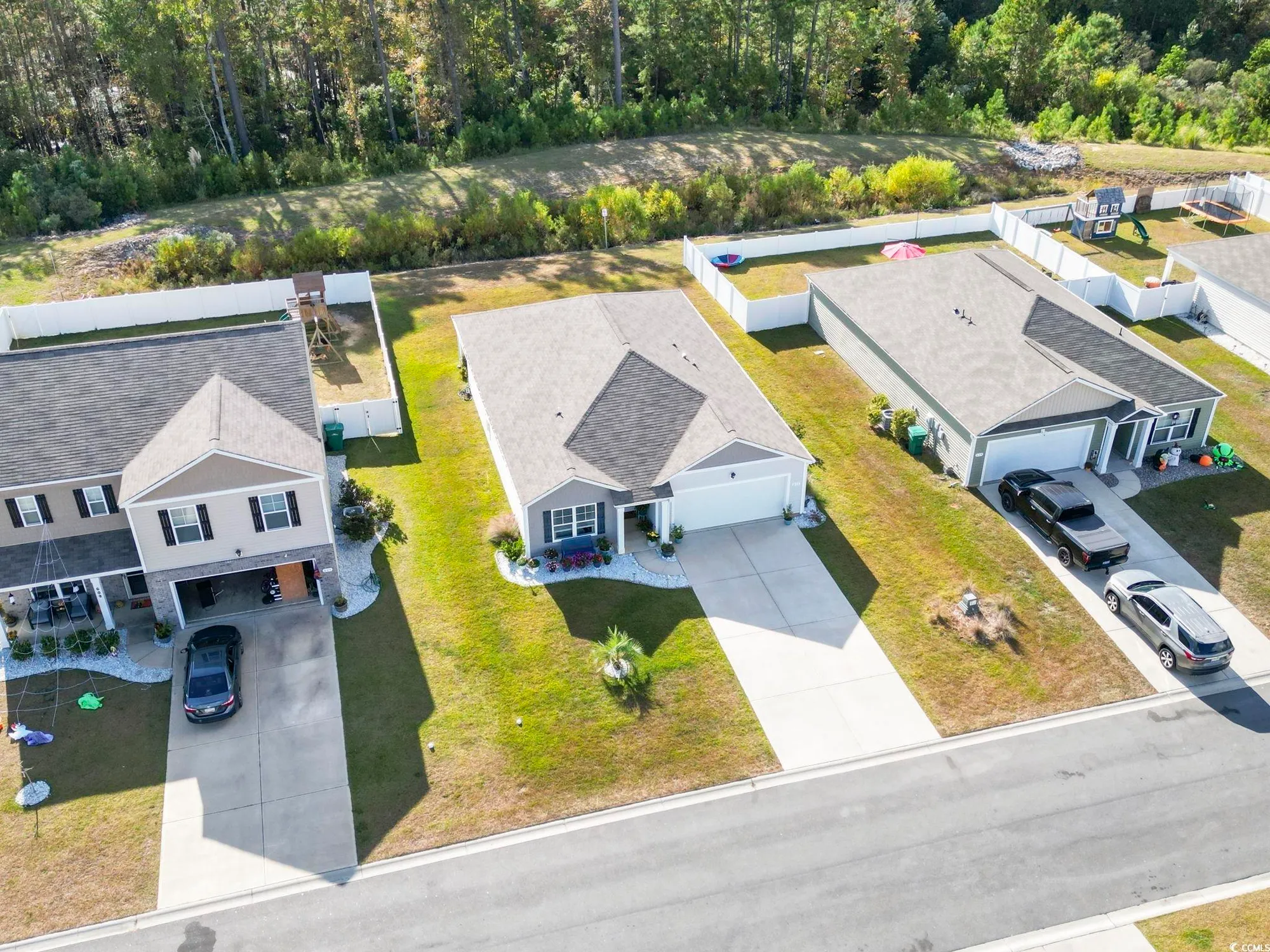 Property Slideshow image 33 of 36 | 615 norwich ln, Myrtle Beach, SC, 29588