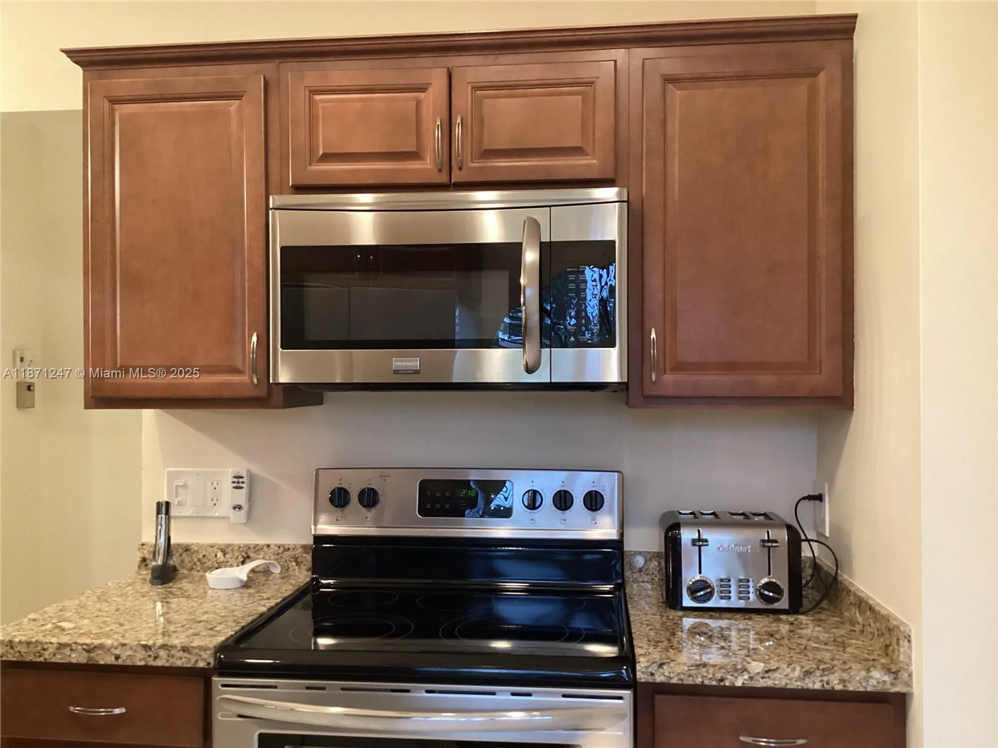 Property Slideshow image 12 of 33 | 10893 stafford cir, Boynton Beach, FL, 33436