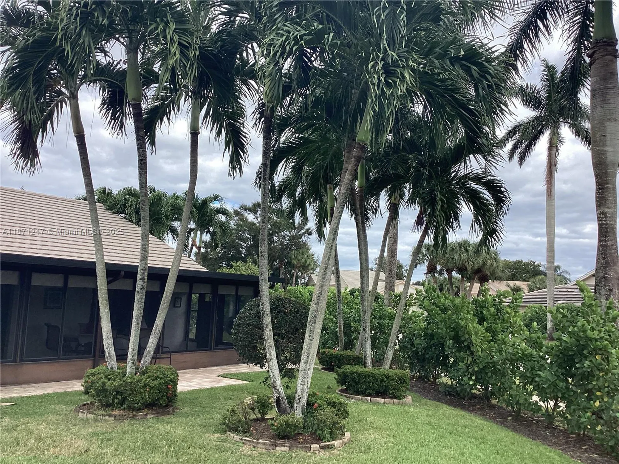 Property Slideshow image 5 of 33 | 10893 stafford cir, Boynton Beach, FL, 33436