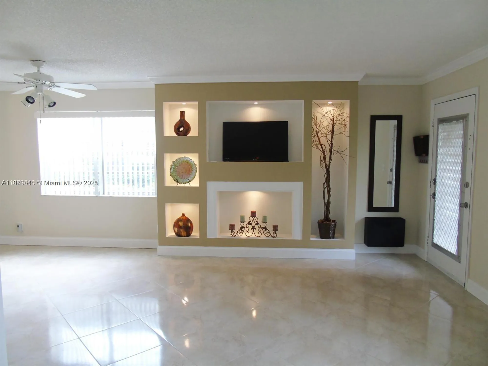 Property Slideshow image 1 of 13 | 545 normandy l # 545, Delray Beach, FL, 33484